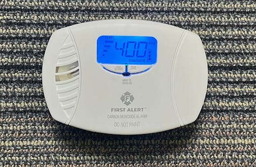 CNET calls the First Alert CO615 the best carbon monoxide detector overall. (Gianmarco Chumbe/CNET/TNS)