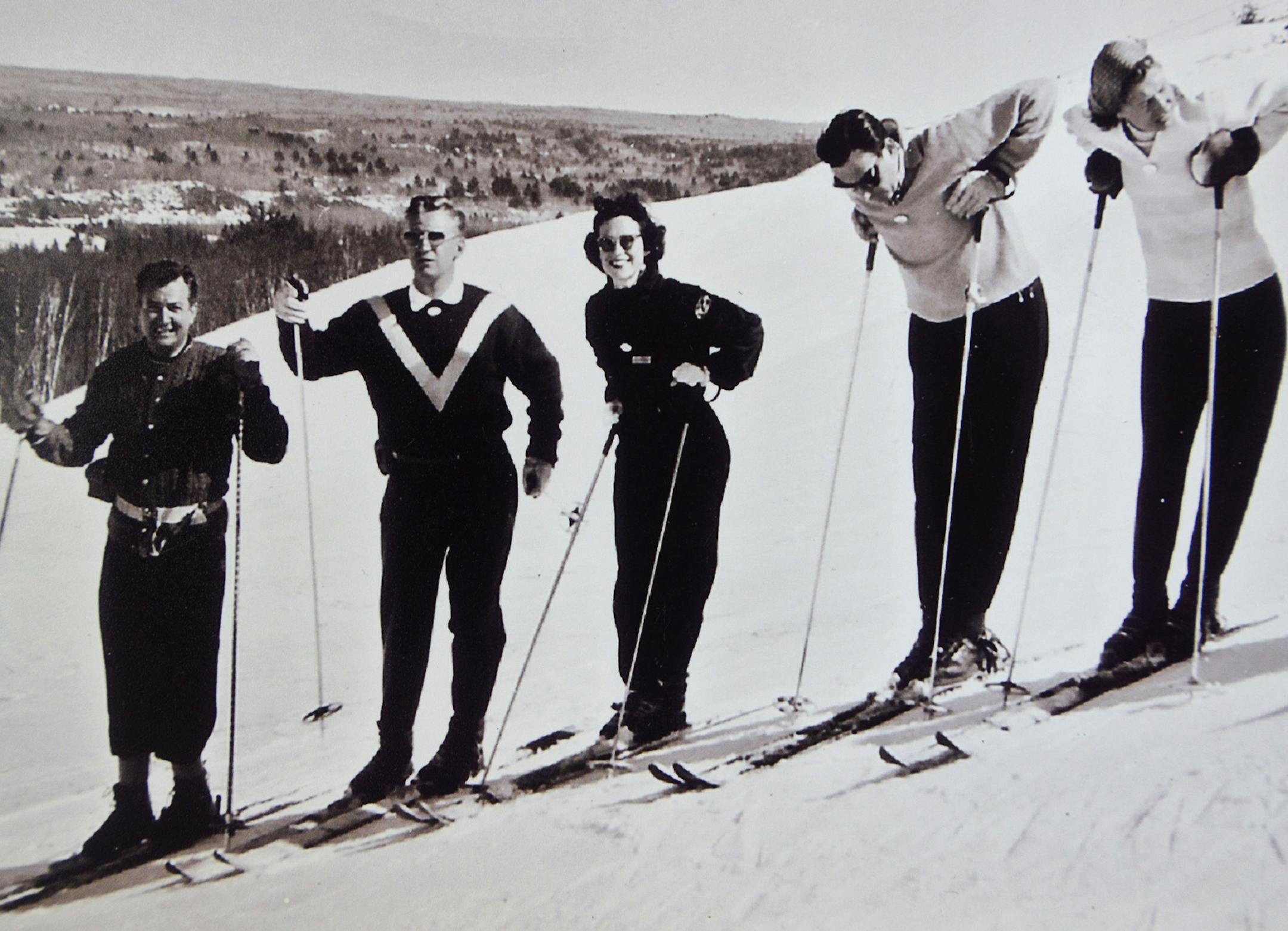Karl Lepping, 83-year-old ski instructor from Big Lake, is second from the left in this photo from 1956 when he and the others pictured were certified as ski instructors. ) ] Joey McLeister,Special to the Star Tribune,Big Lake,MN September24,2014
