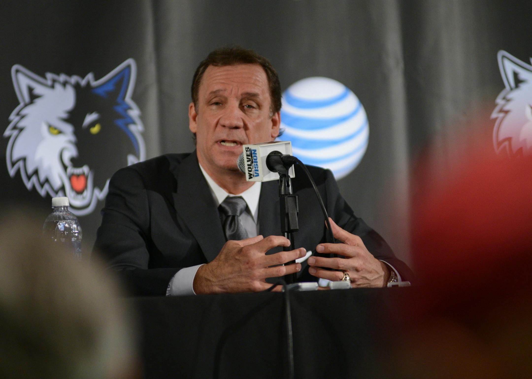 Wolves president of basketball operations Flip Saunders