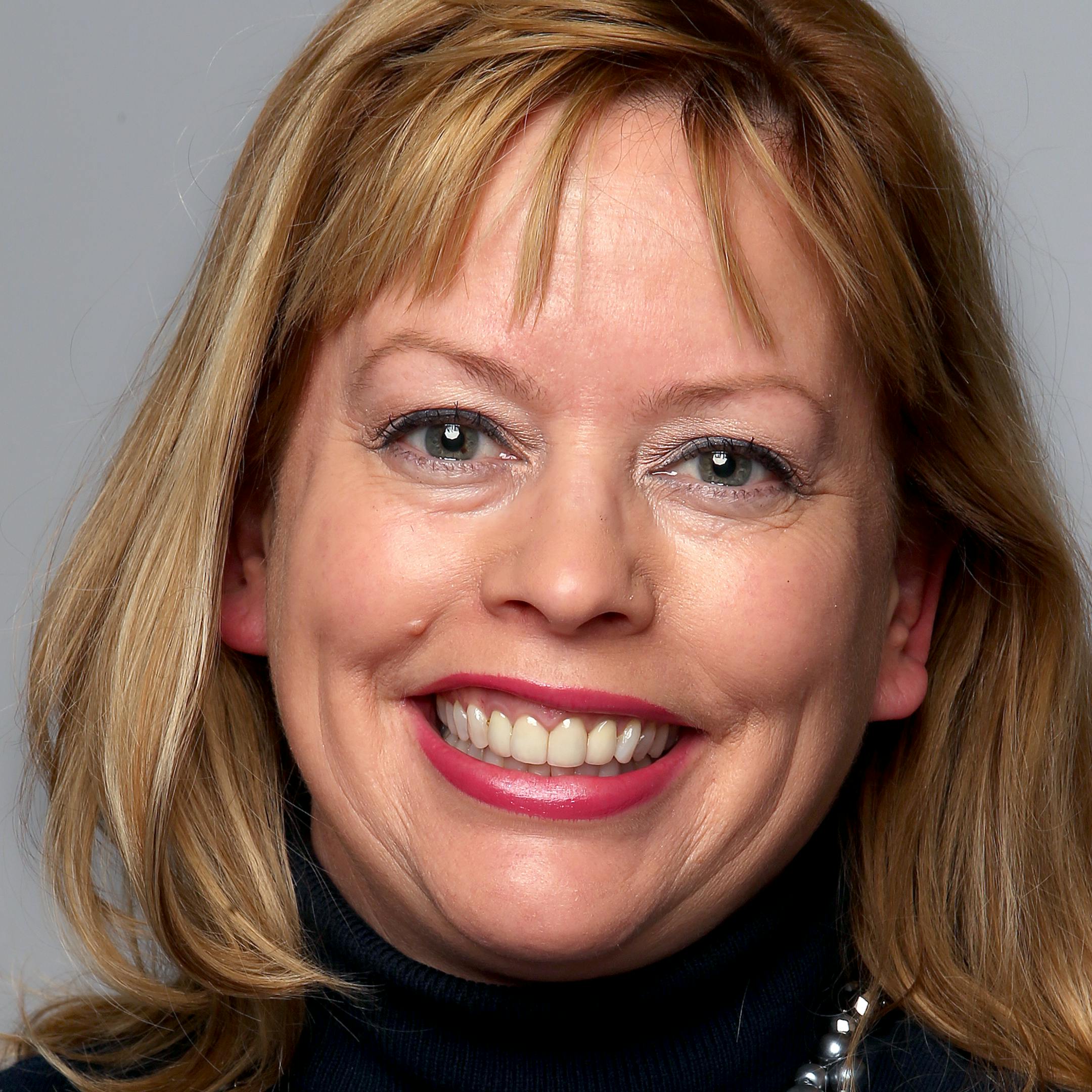 Cookie contest winner Patrice Johnson in Minneapolis, MN on November 14, 2013. ] JOELKOYAMA‚Ä¢joel koyama@startribune Larry Pfarr will decorate several outdoor containers to transition from Thanksgiving thru the holidays and into the new year.