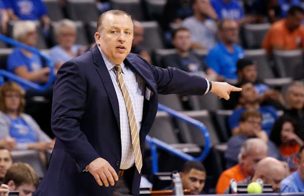 Timberwolves coach Tom Thibodeau shouted to his team in the third quarter against the Oklahoma City Thunder on Sunday.