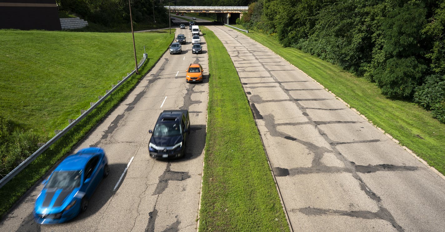 St. Paul Mayor Melvin Carter's plan for the road trims the number of traffic lanes and adds space for bikes.