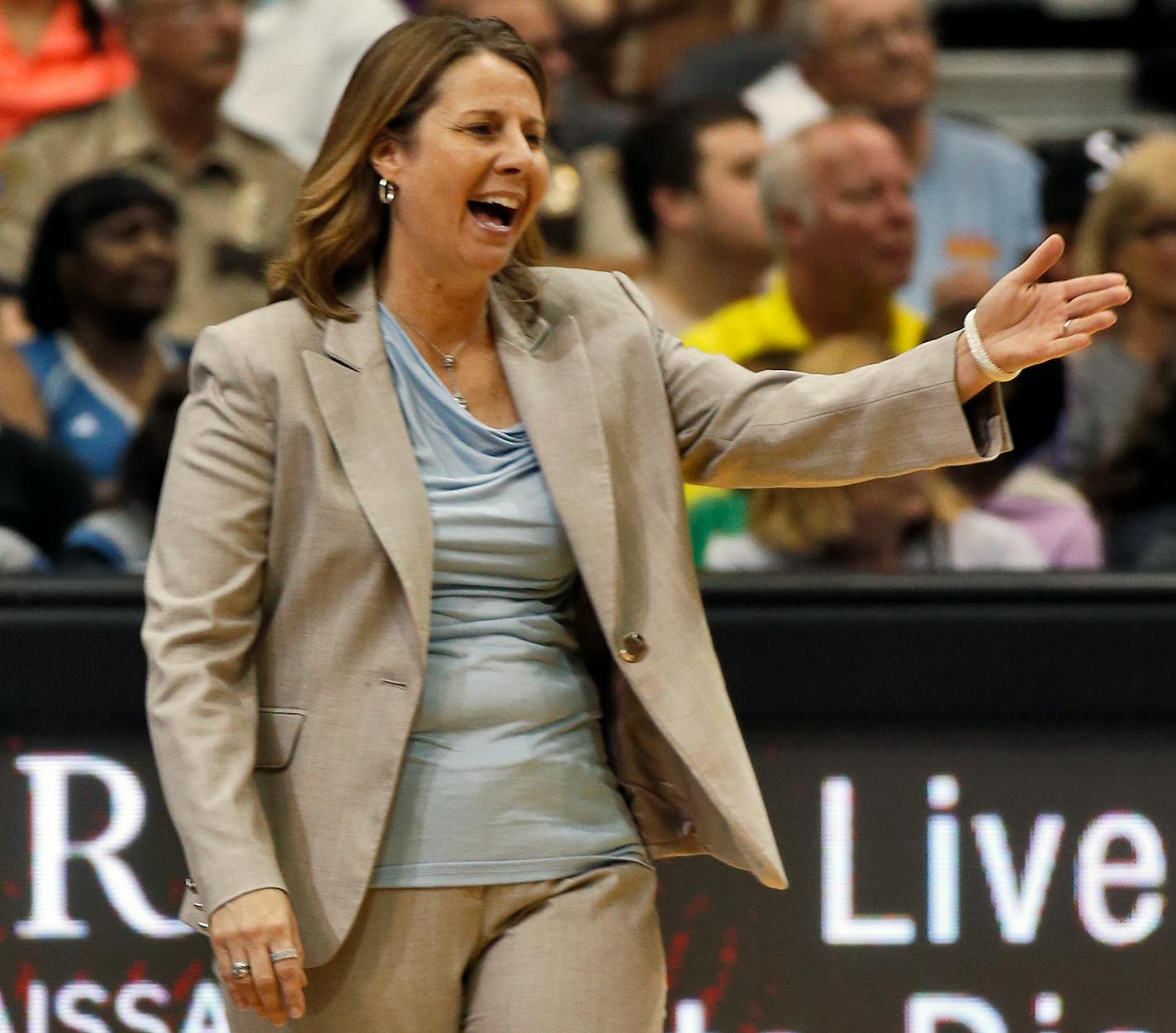 Lynx coach Cheryl Reeve stayed animated on the sideline during a recent game against the Los Angeles Sparks.