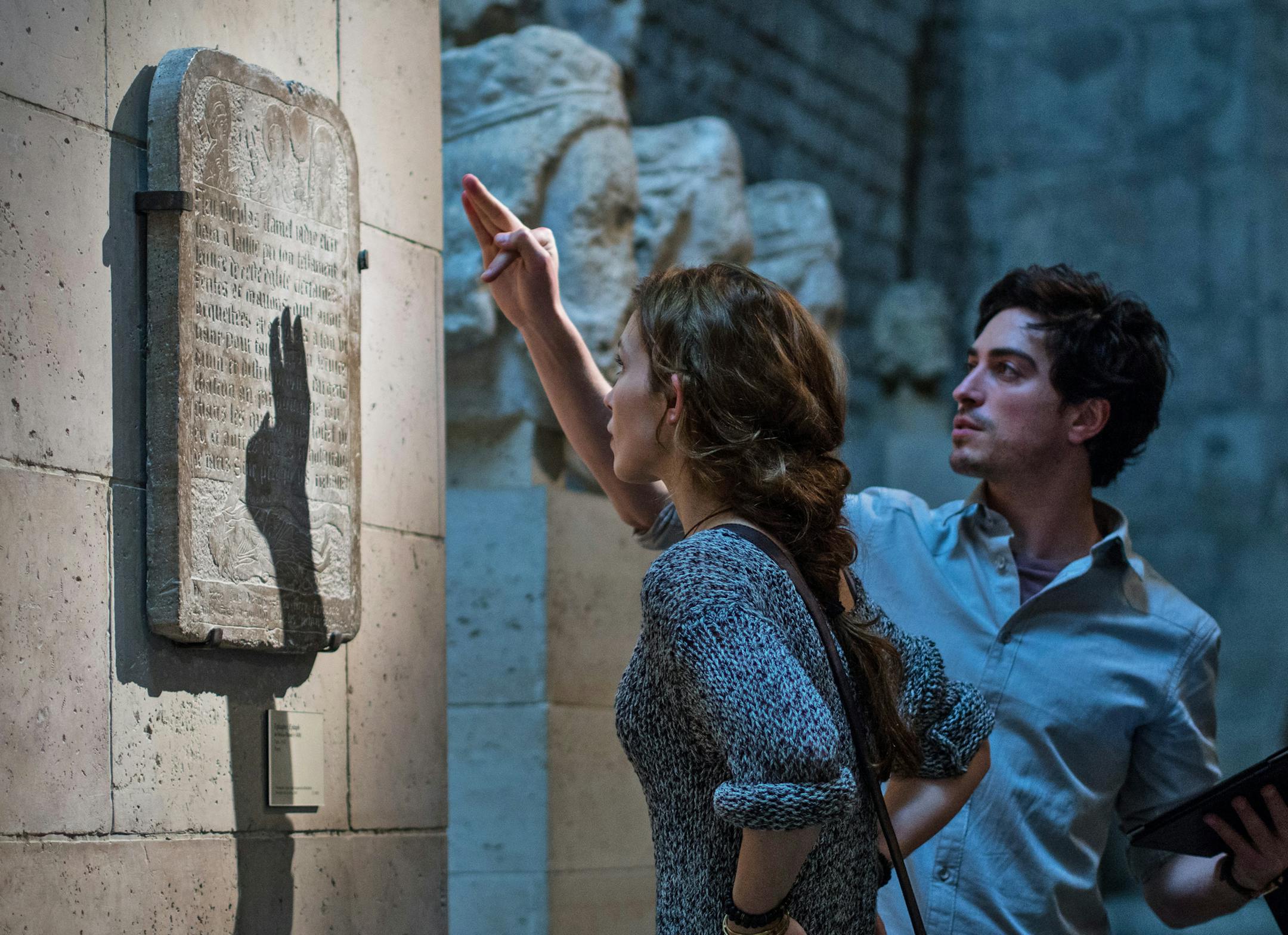 Perdita Weeks and Ben Feldman in "As Above, So Below"