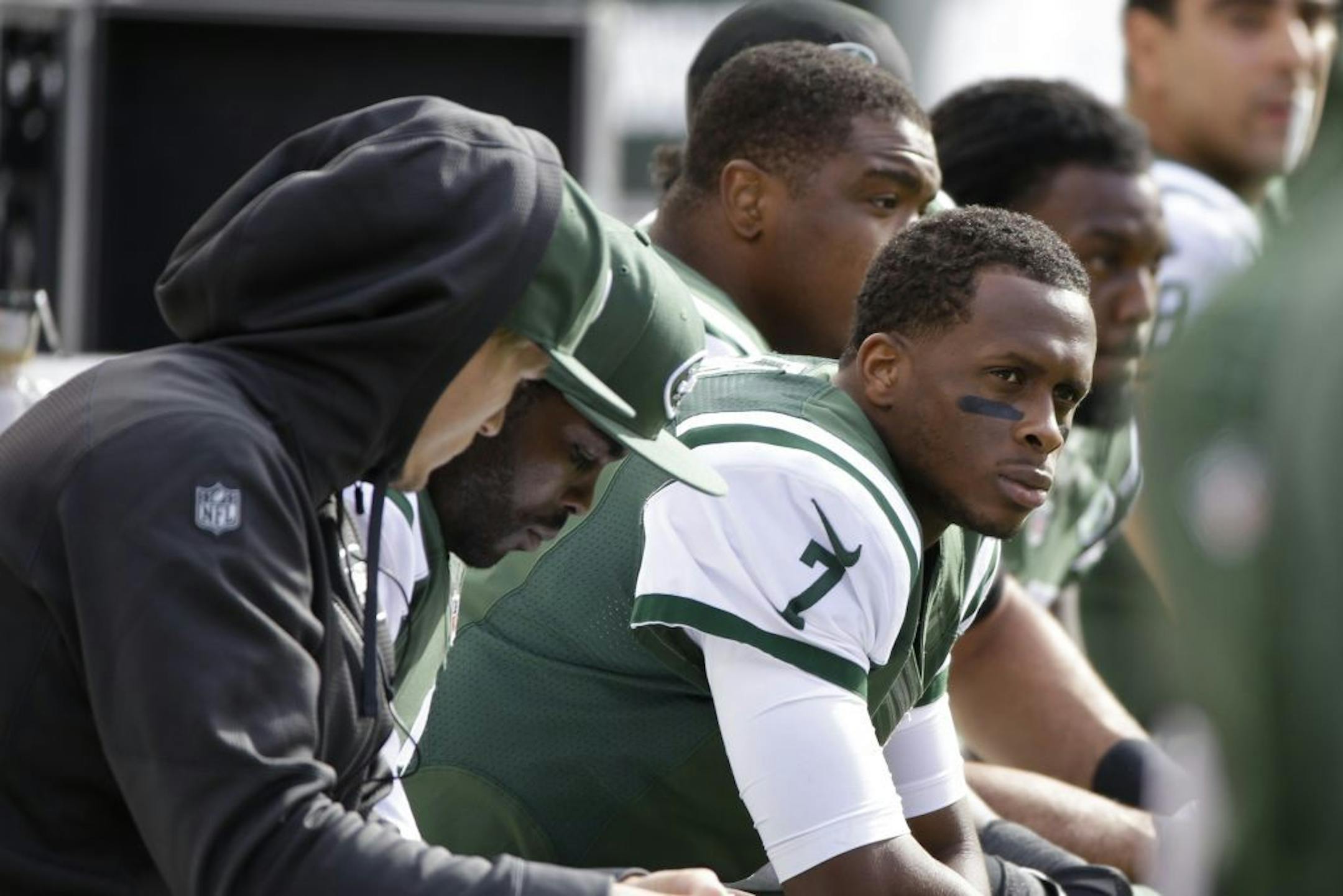 New York Jets quarterback Geno Smith (7)