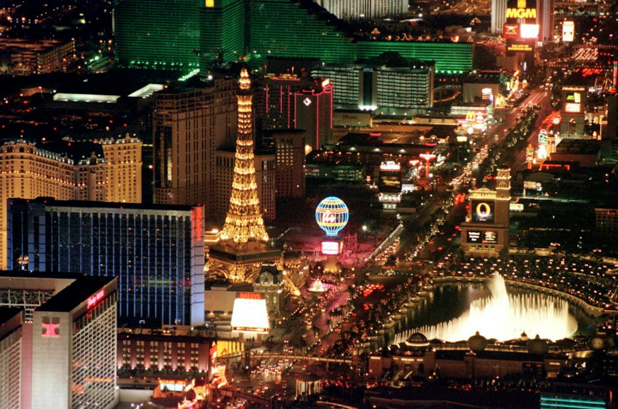 Finding the right travel package, choosing your dates wisely and avoiding resort fees can make a trip to Las Vegas more affordable.