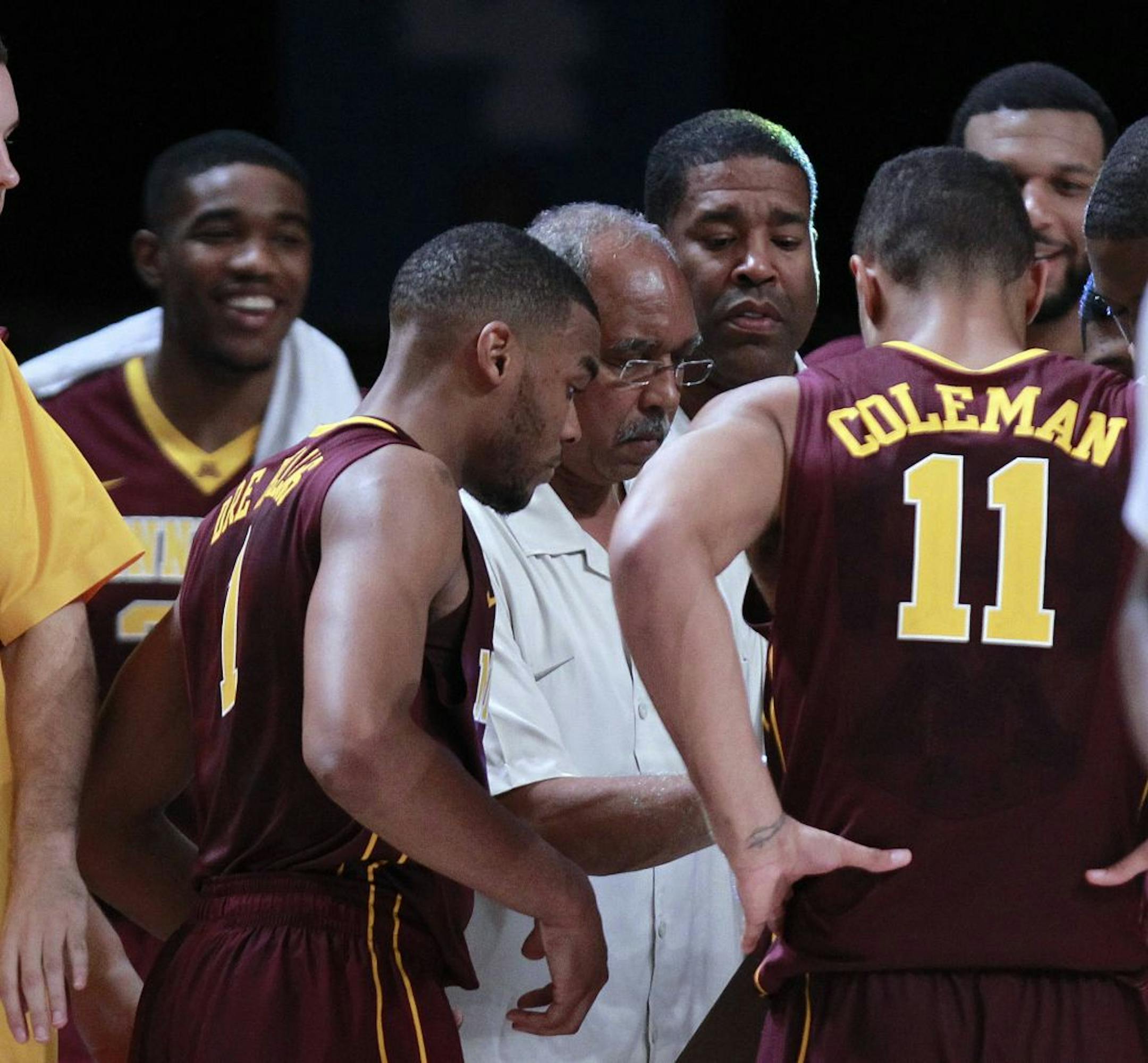 Minnesota head coach Tubby Smith talks with his players earlier this season.
