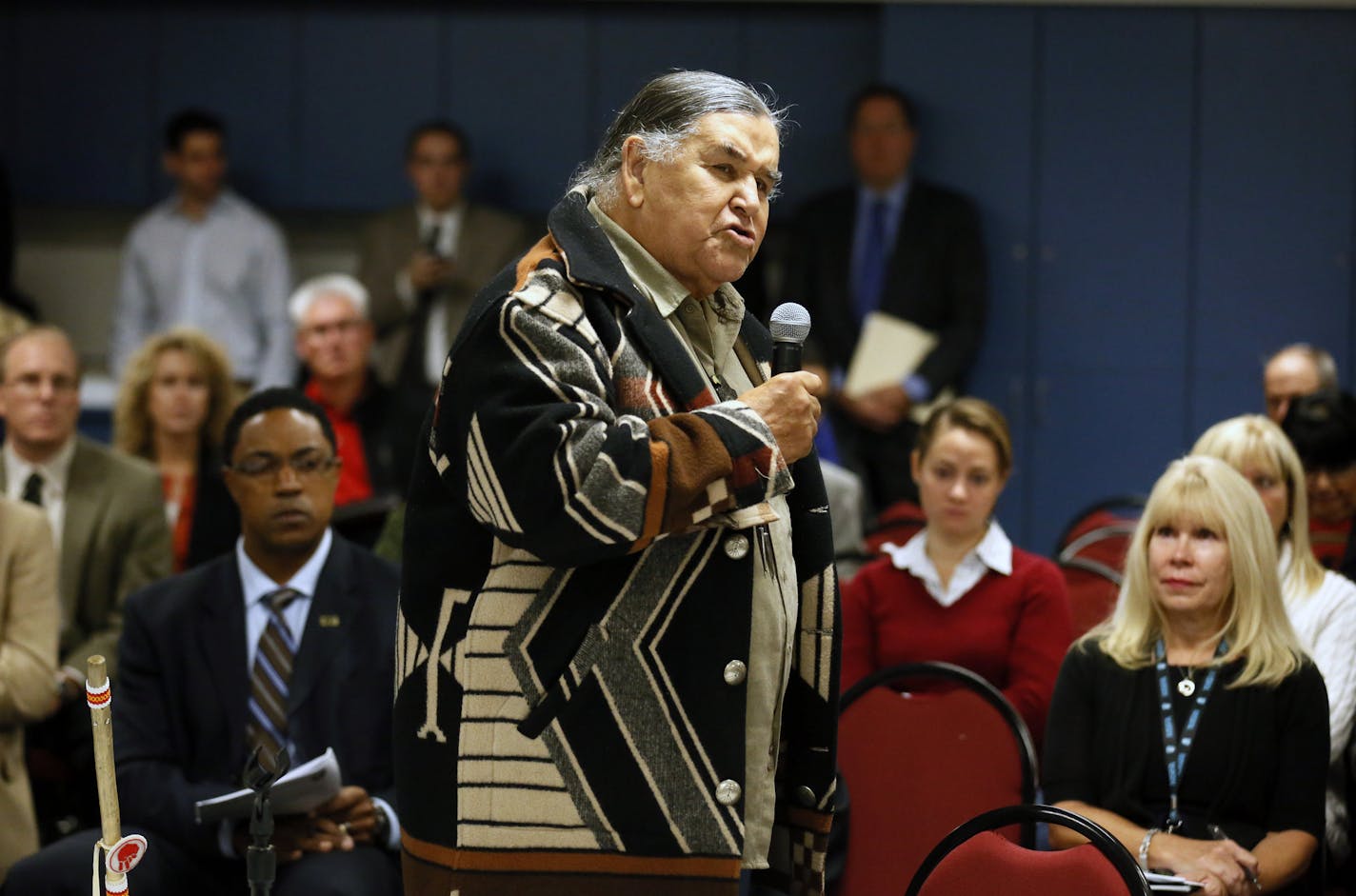 An attempt failed Friday to ban the display and broadcasting of the Washington Redskins&#x201a;&#xc4;&#xf4; nickname and logo when the NFL team plays at the Metrodome on Nov. 7. Longtime activist Clyde Bellecourt (here) and several other representatives of the Minneapolis-based American Indian Movement attended the meeting and lobbied the board to ban the printing or broadcasting of the Redskins&#x201a;&#xc4;&#xf4; nickname and logo.] Minneapolis, MN - 10/25//2013