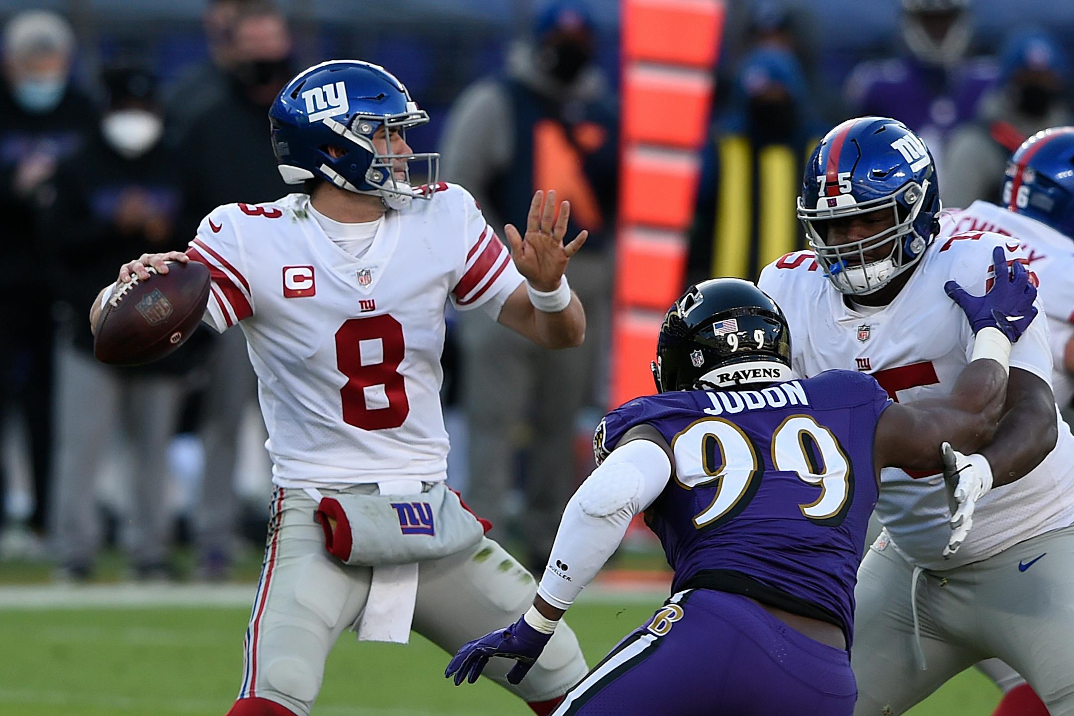 New York Giants quarterback Daniel Jones during the second half of an NFL football game, Sunday, Dec. 27, 2020, in Baltimore. (AP Photo/Gail Burton)