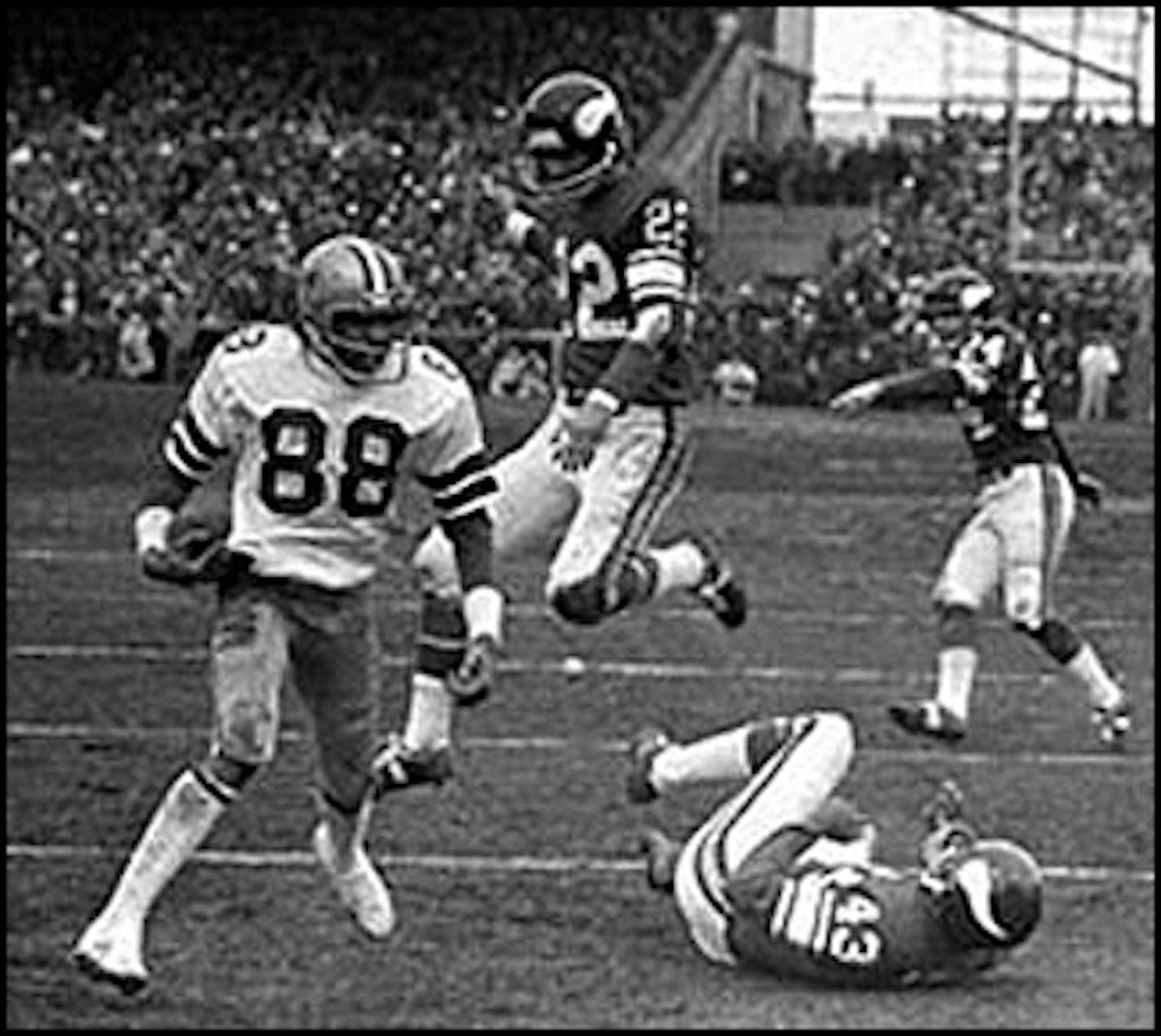 Dec. 28, 1975: Drew Pearson's catch