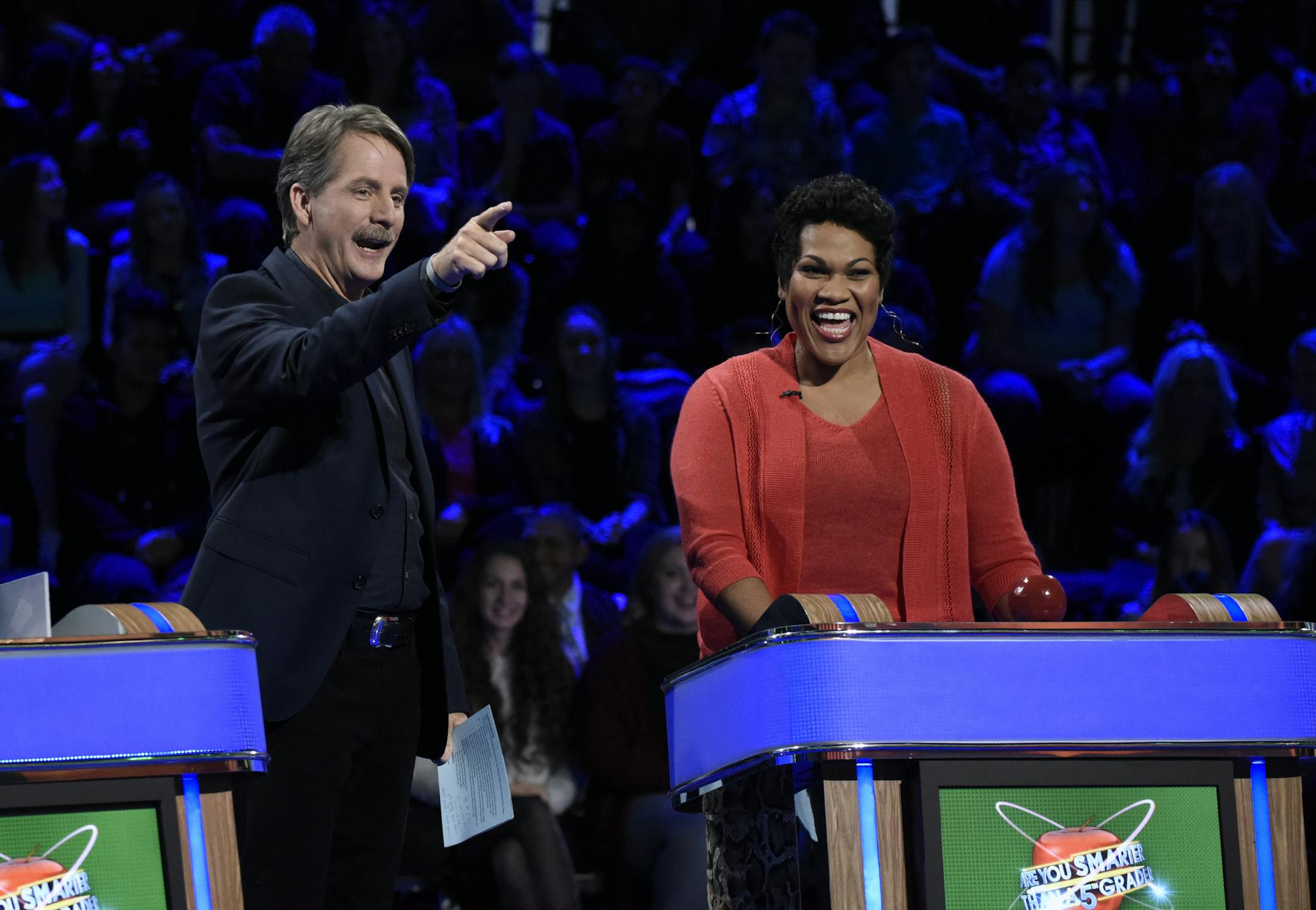 ARE YOU SMARTER THAN A FIFTH GRADER?: Contestant Robin Washington in the all-new “Raul/Robin (Pt. 1)” episode of ARE YOU SMARTER THAN A FIFTH GRADER? airing Tuesday, June, 2 (8:00-9:00 PM ET/PT) on FOX.
