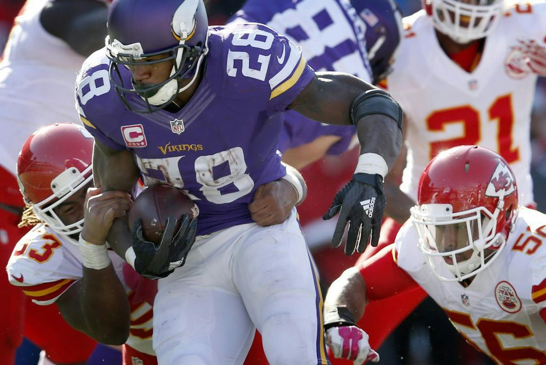 Minnesota Vikings Adrian Peterson (28).
