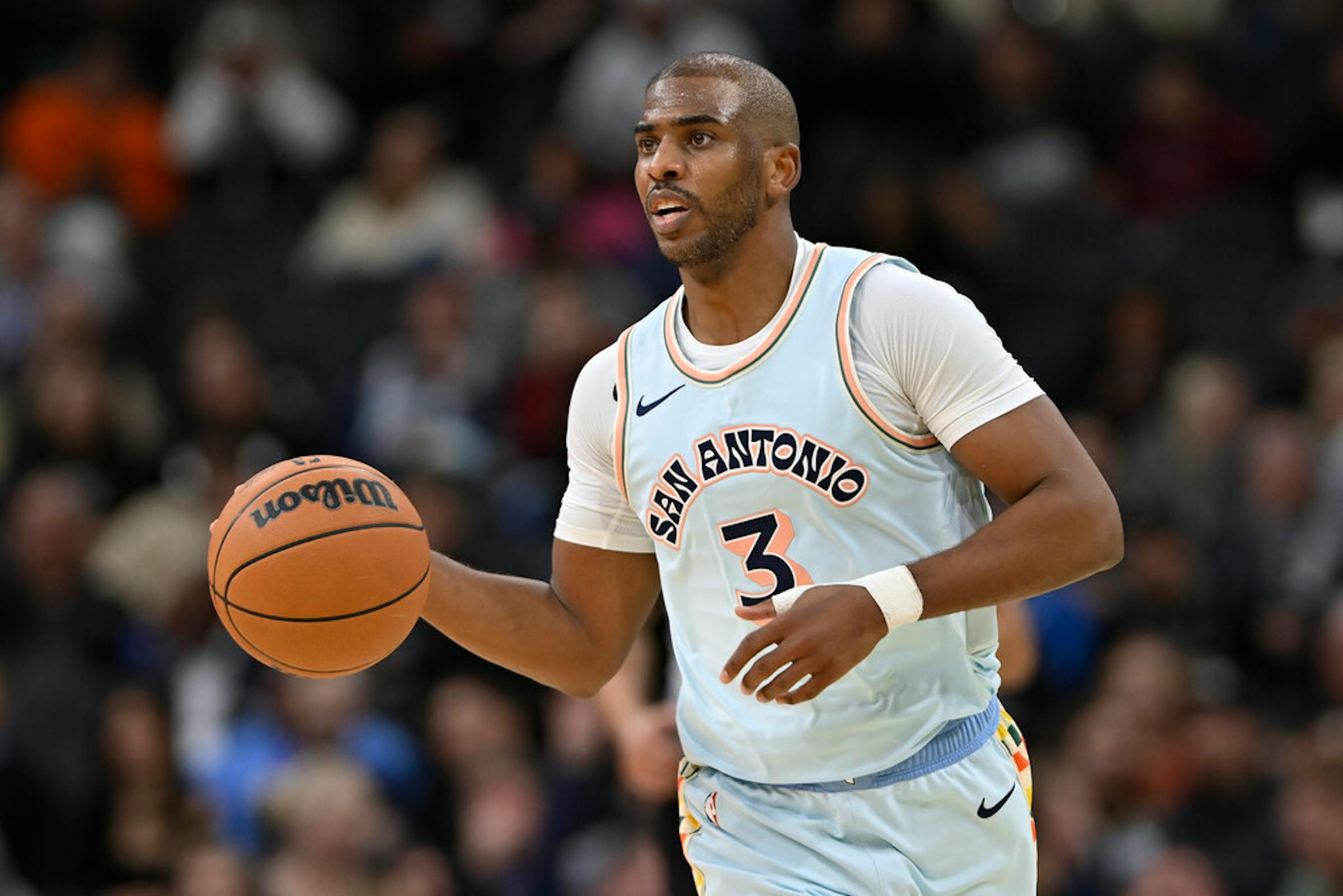 Chris Paul moves into 2nd on NBA’s career assists list against Pelicans