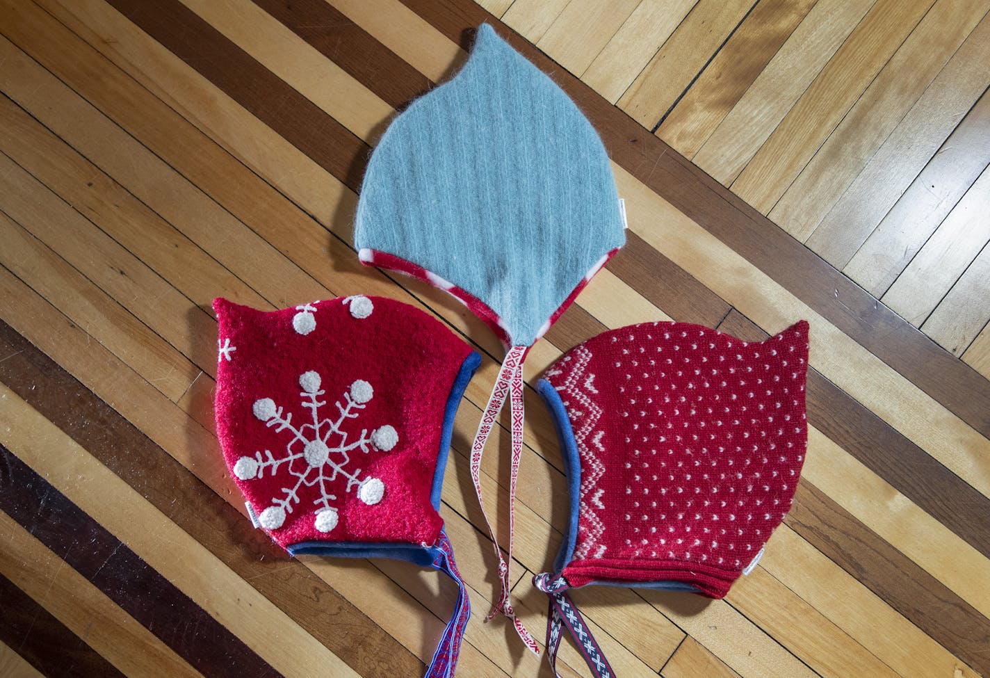 Elf hats by Steller Goods. ] CARLOS GONZALEZ &#x2022; cgonzalez@startribune.com &#x2013; Minneapolis, MN &#x2013; September 11, 2019, Julie Steller who's behind Steller Goods, a local company that makes cozy mittens, hats and purses perfect for winter.