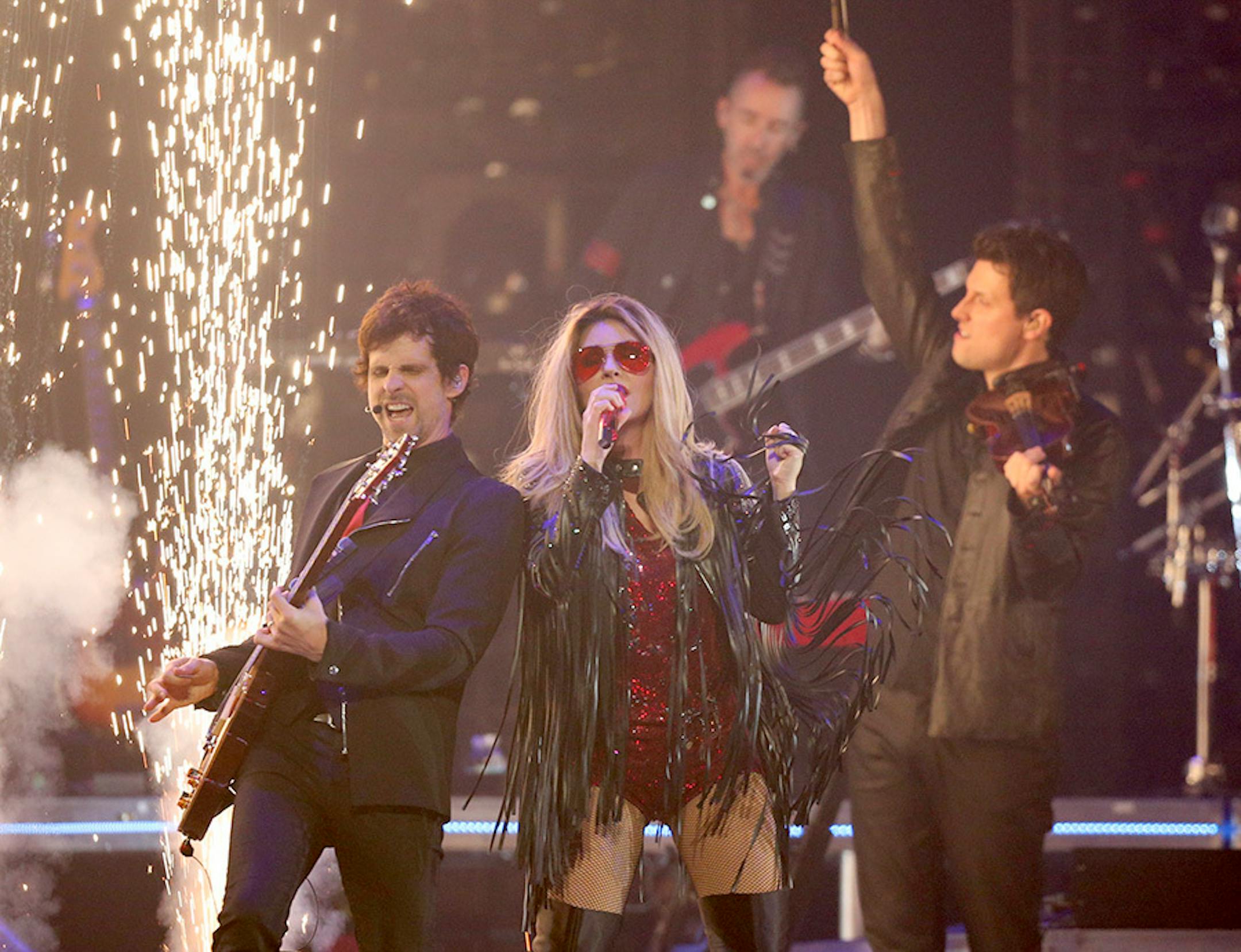 Shania Twain early in her show at Target Center Tuesday night.