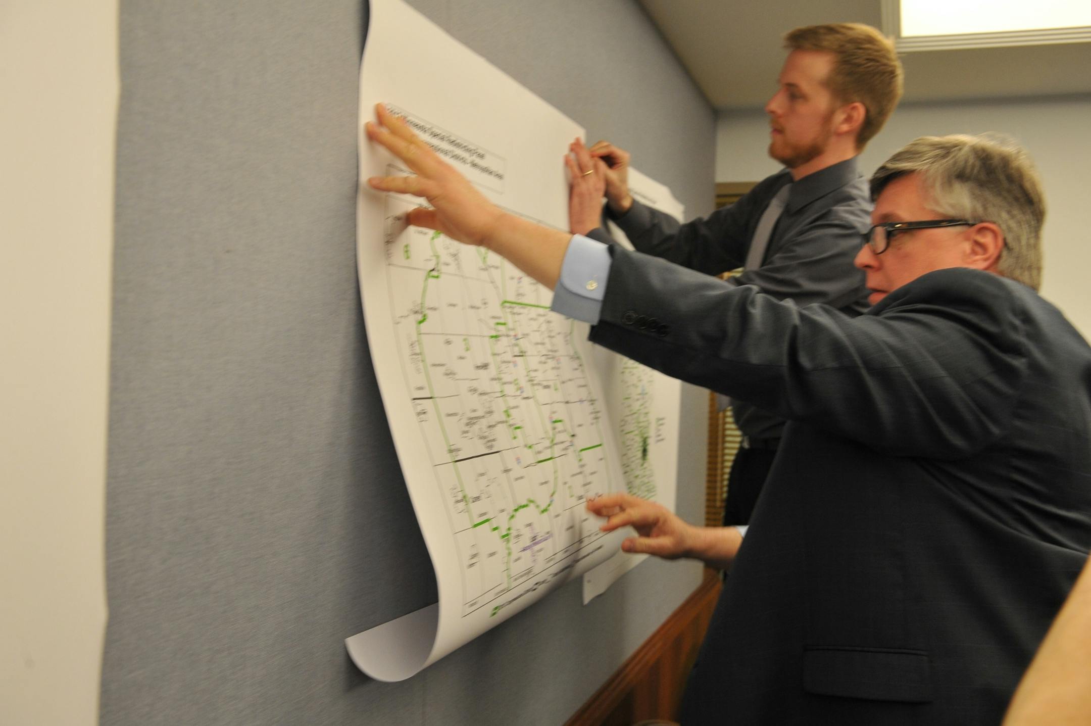 DFL staffer Vic Thorsten posted a map of the congressional districts.