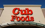 Shorewood, MN, Tuesday, January 13, 2004 -- Cub Foods in Shorewood, MN -- Cub Foods sign.