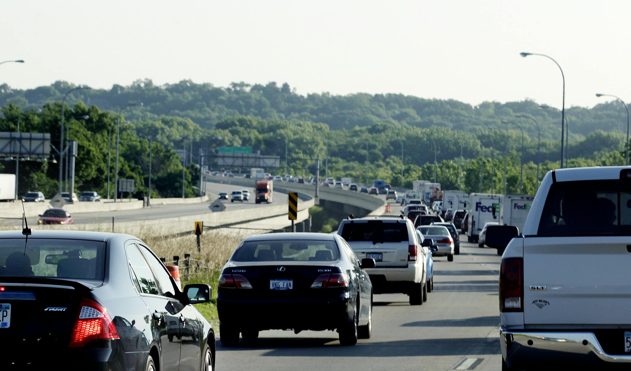 Rush hour on Hwy 169 North moving toward the Bloomington Ferry Bridge from Savage. July 16, 2013. ] JOELKOYAMA‚Ä¢joel koyama@startribune