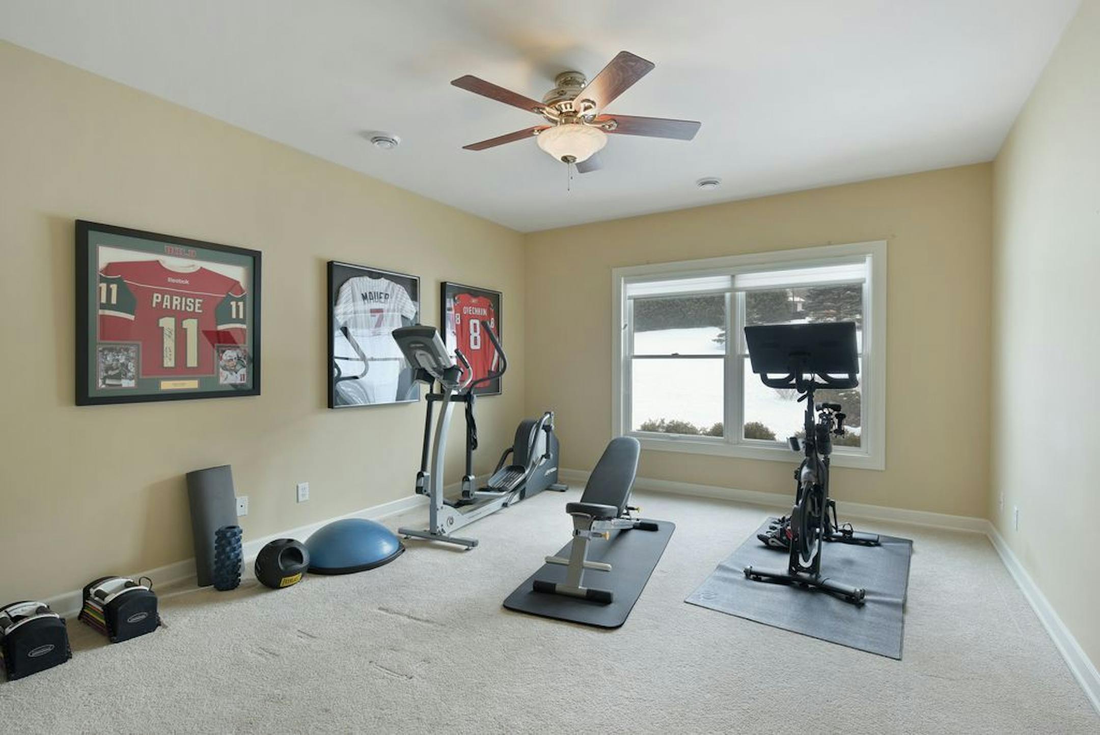 There's a workout room.