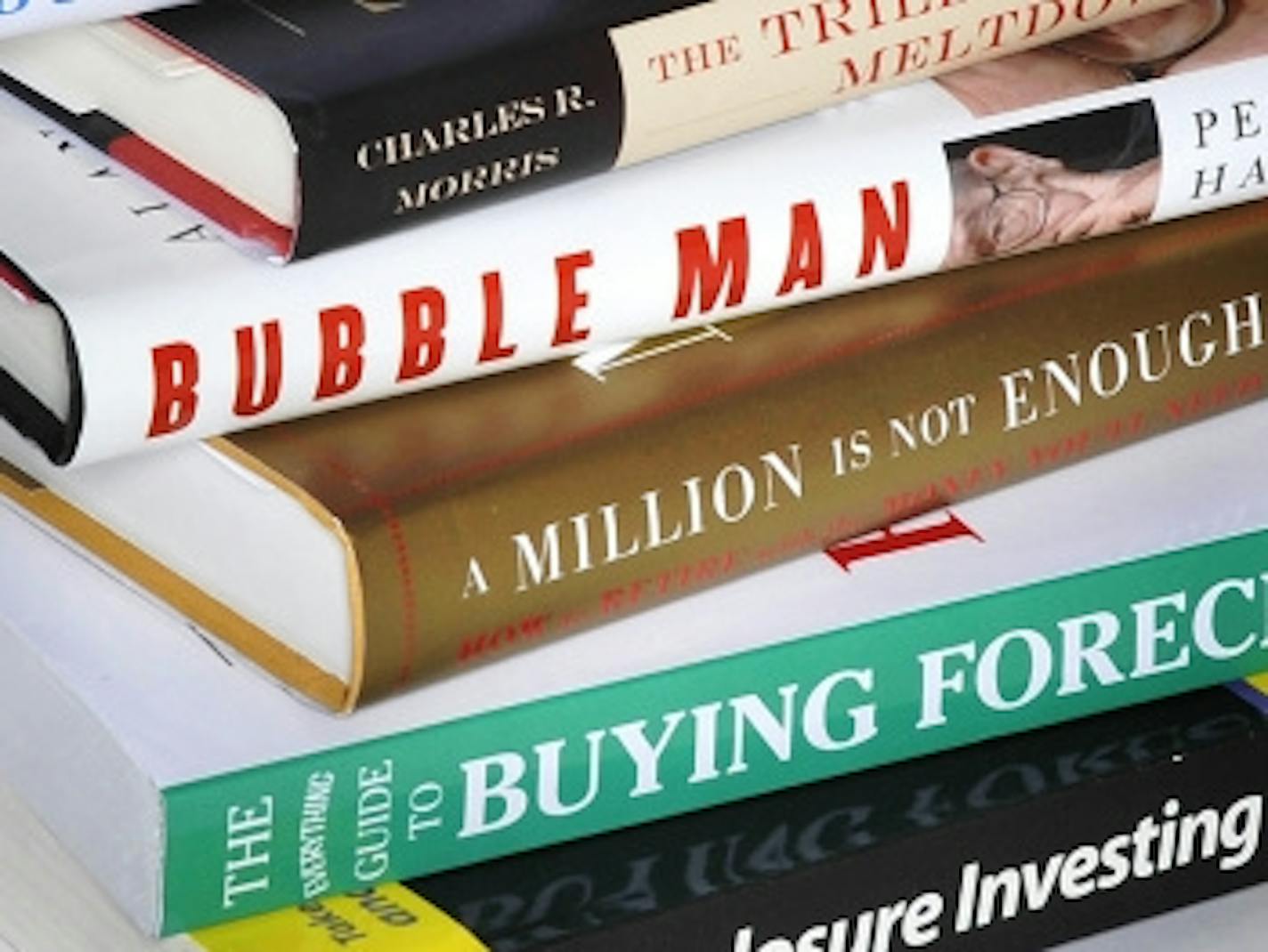 GLEN STUBBE � gstubbe@startribune.com -- March 26, 2008 -- As the U.S. economy deteriorates and millions wrestle with questions about their faltering 401(k)s and when -- or if -- to cash out long-term stock investments, major publishers are scrambling to cash in. They�re working feverishly to find the next �big book� that reflects a more sobering view of the economy and offers solutions to help Americans survive the current fiscal woes