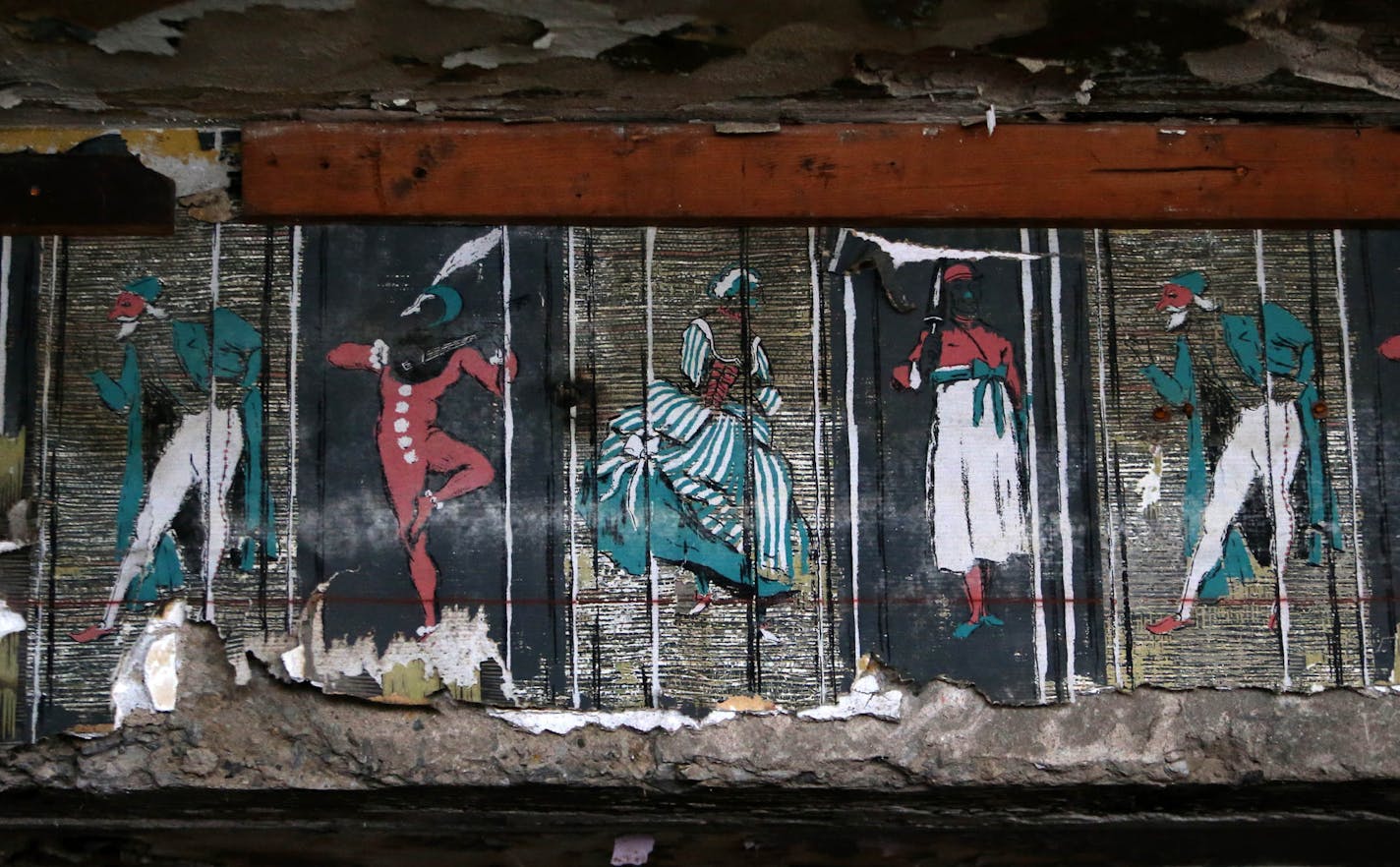 Old wall paper on a wall inside the future multi-use theater under renovation across from the old Schmidt Brewery Tuesday, March 15, 2016, in St. Paul, MN.](DAVID JOLES/STARTRIBUNE)djoles@startribune.com Ryan and Tina North are renovating the 100+ year-old former theater building in St. Paul. It will become a performance art space.