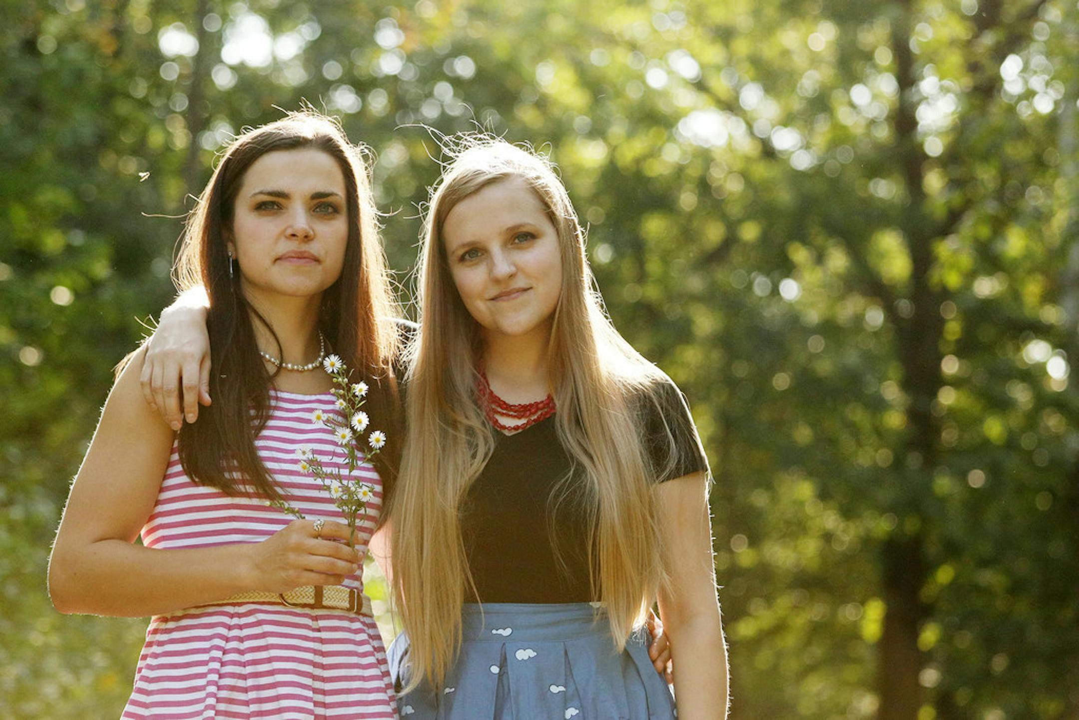 Sisters Julida Alter and Annella Platta are the lead vocalists for the Blacksmith's Daughters.