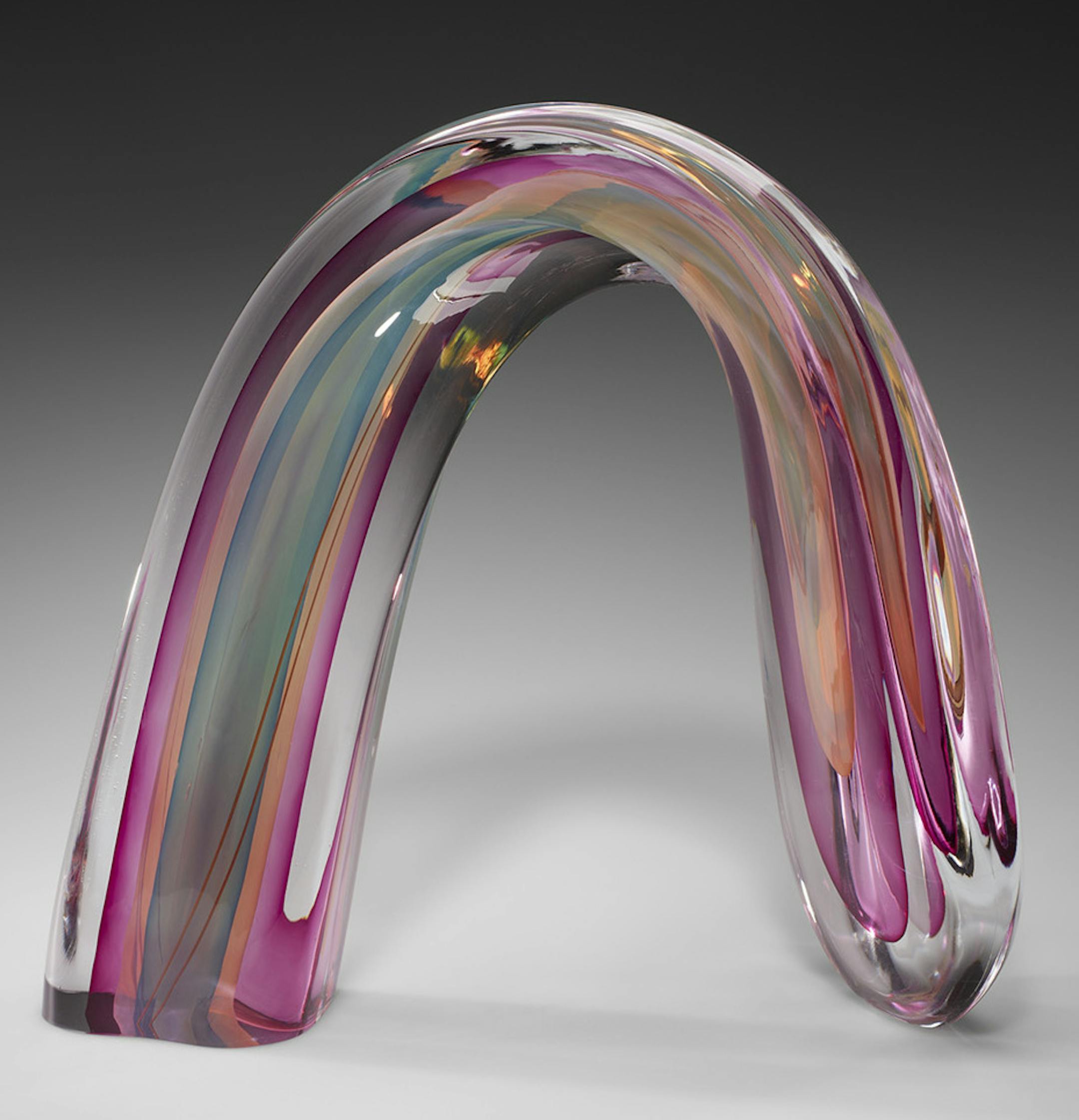 Minneapolis Institute of Arts Harvey K. Littleton Standing Arc United States, 1982 Hot worked glass ORG XMIT: 115898