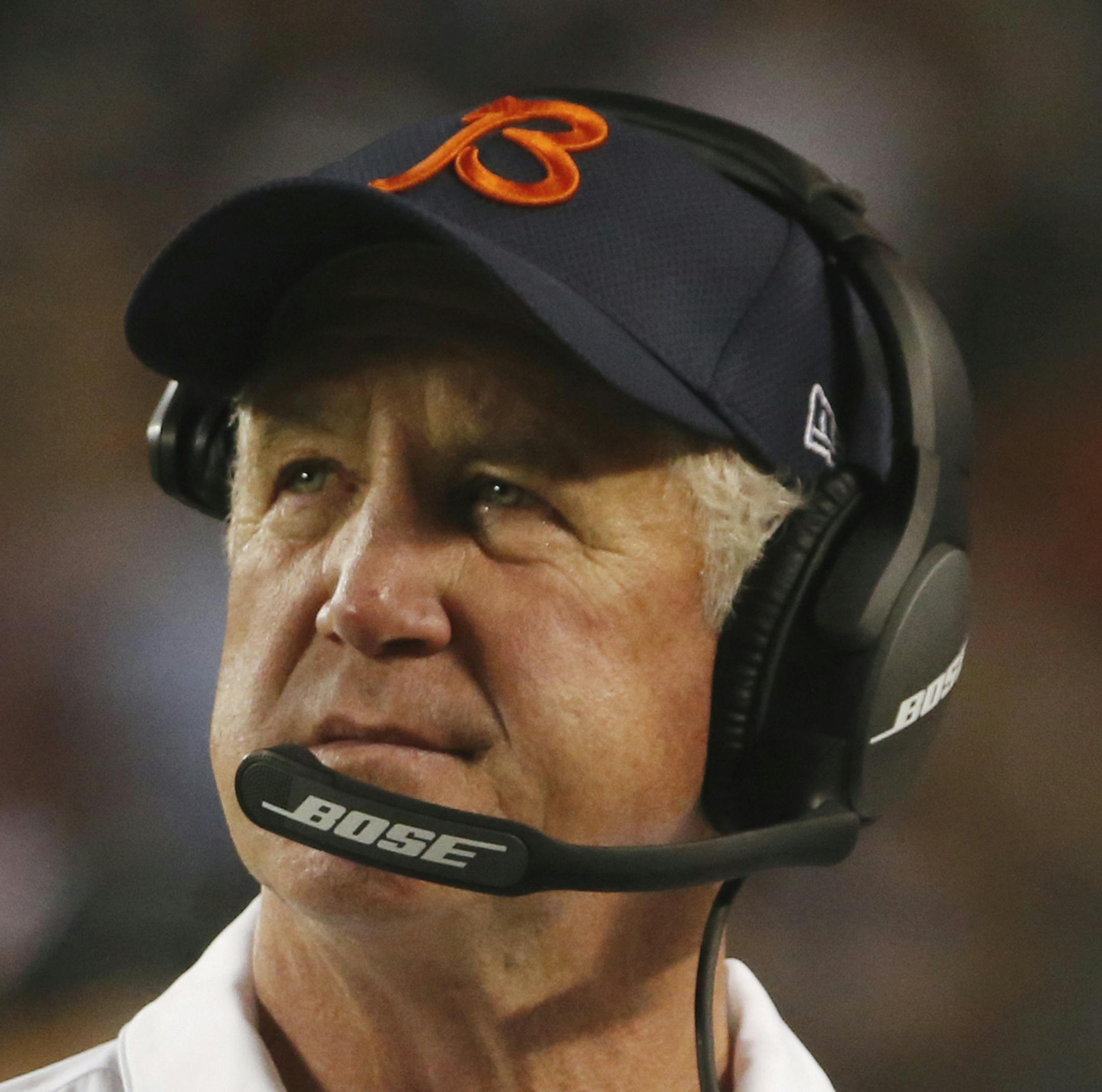 FILE - At left, in an Aug. 18, 2016, file photo, Minnesota Vikings head coach Mike Zimmer smiles before a preseason NFL football game, in Seattle. At right, in a Sept. 19, 2016, file photo, Chicago Bears head coach John Fox watches from the sideline during the second half of an NFL football game against the Philadelphia Eagles in Chicago. Nothing like a matchup against a last-place team to regroup from a loss so consider this good timing for the Vikings. The NFC North-leaders will try to get bac