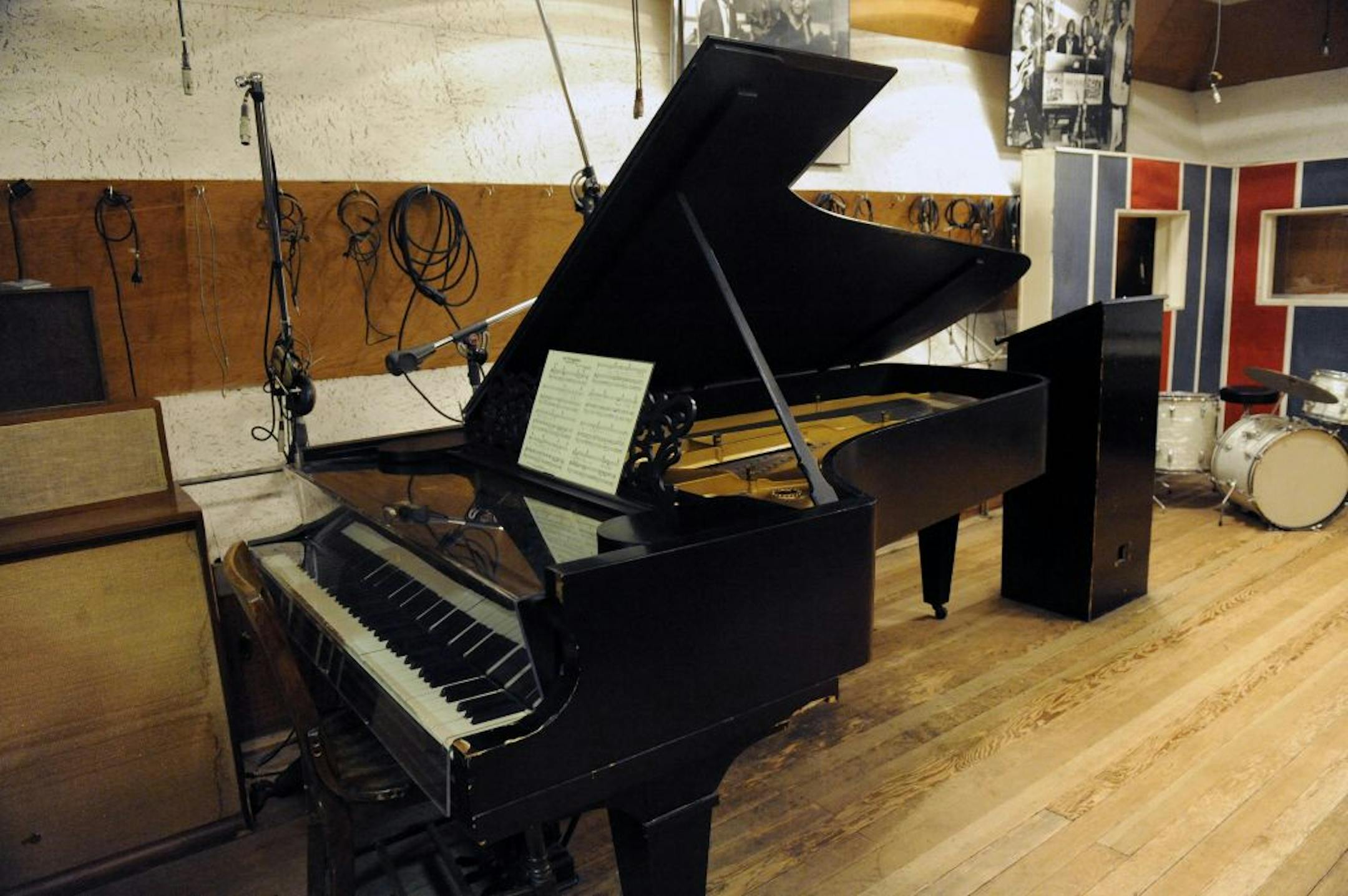 In this Oct. 31, 2011 photo, an 1877 Steinway grand piano used by Motown artists is seen in a Motown recording studio in Detroit. Now that an 1877 Steinway grand piano used by Motown artists has been restored, it's time for the historic instrument to be played. And who better to do that than ex-Beatle Paul McCartney, who orchestrated the piano's refurbishment, and Berry Gordy, the architect of the Motown music label. (AP Photo/Detroit News, David Coates) DETROIT FREE PRESS OUT; HUFFINGTON POST O