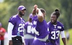 Vikings' Pat Shurmur says no limits on roles for Dalvin Cook and Latavius Murray