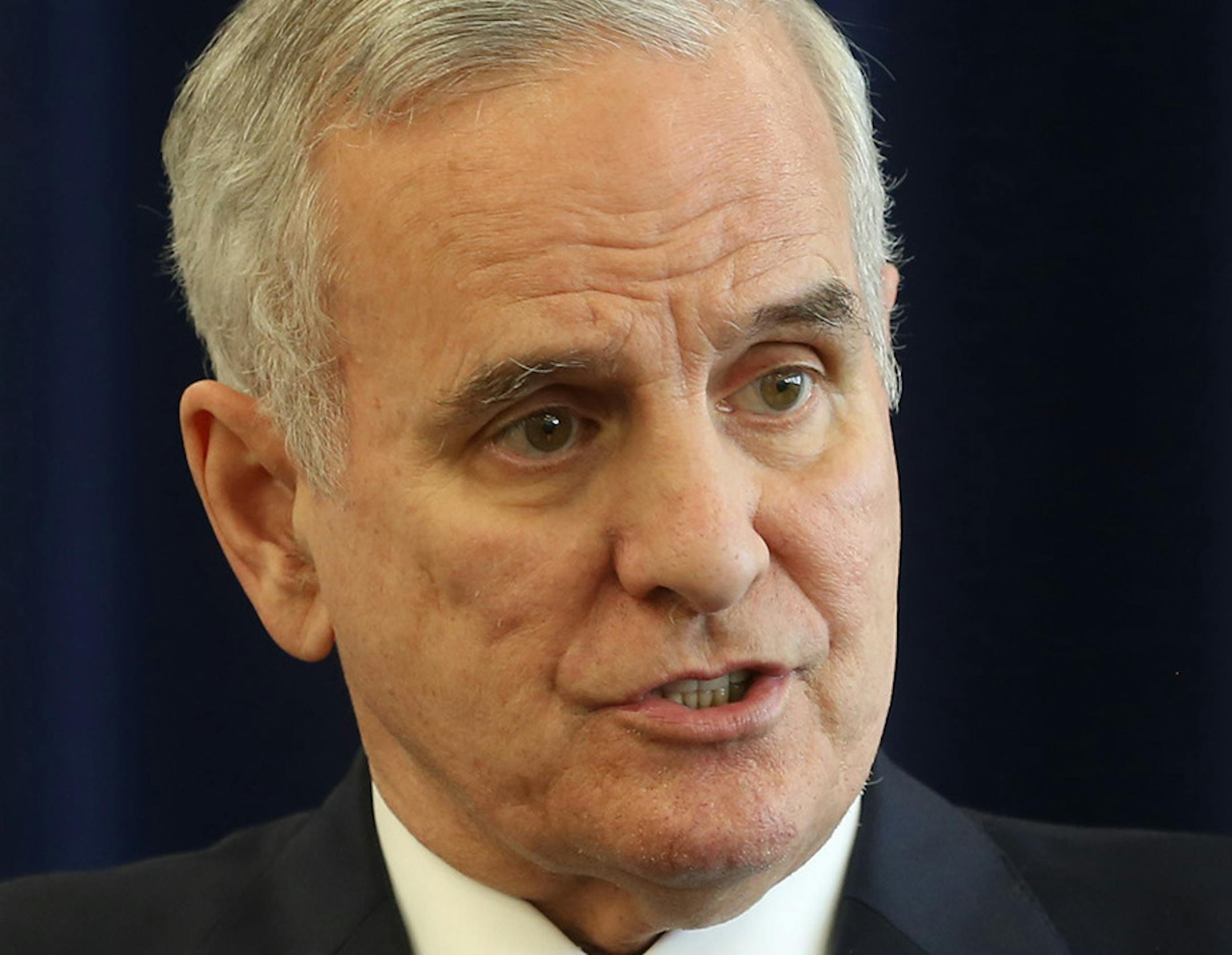 Gov Mark Dayton briefed the press one what bills he vetoed. ] (KYNDELL HARKNESS/STAR TRIBUNE) kyndell.harkness@startribune.com Gov. Mark Dayton's press conference in St Paul Min., Saturday, May 23, 2015. ORG XMIT: MIN1505231558400267