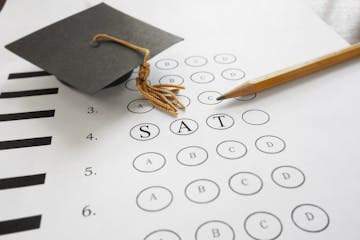 Every year more than a million students pay an extra fee to do the optional essay section of the SAT and ACT. (Dreamstime/TNS) ORG XMIT: 1228435