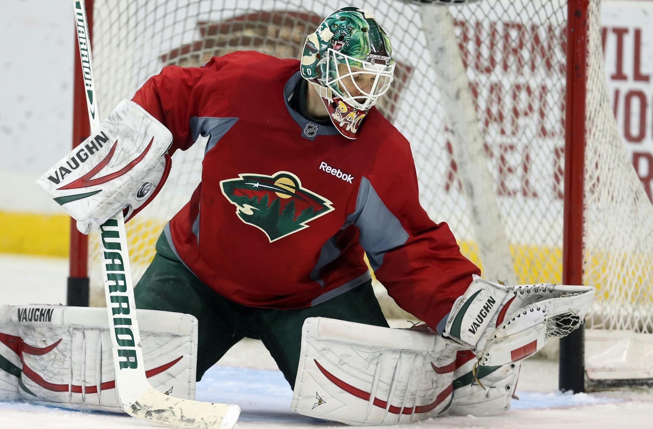 Goaltender Niklas Backstrom (32)