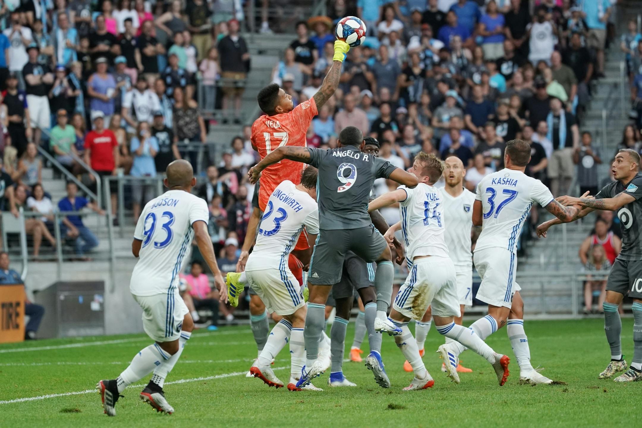 San Jose Earthquakes goalkeeper Daniel Vega (17) punched the ball clear of a Minnesota United drive.