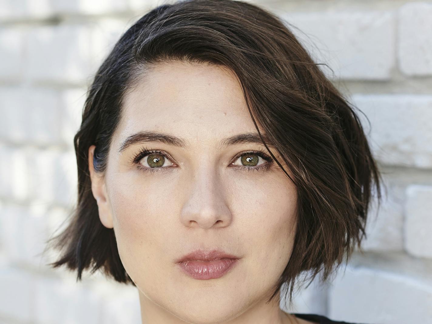 photo of author Taylor Jenkins Reid