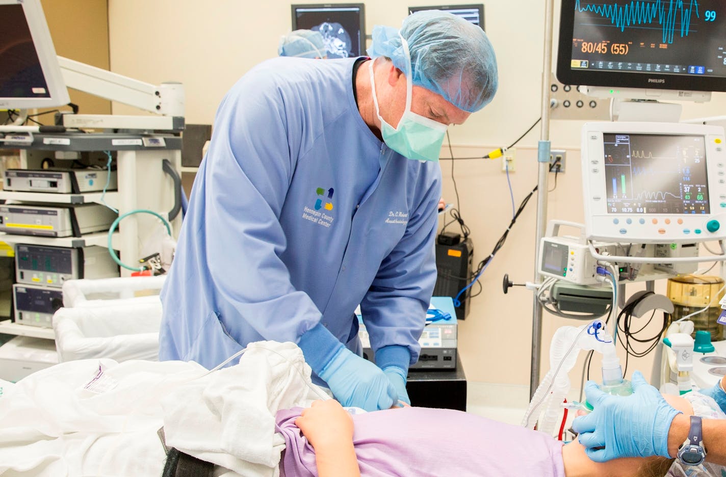 Dr. Christopher Robert, chief of anesthesiology, administered general anesthesia to a patient at Hennepin County Medical Center in downtown Minneapolis in August.