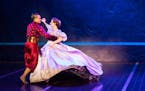 Jose Llana and Laura Michelle Kelly in Rodgers-Hammersteins The King and I.
Photo by Matthew Murphy