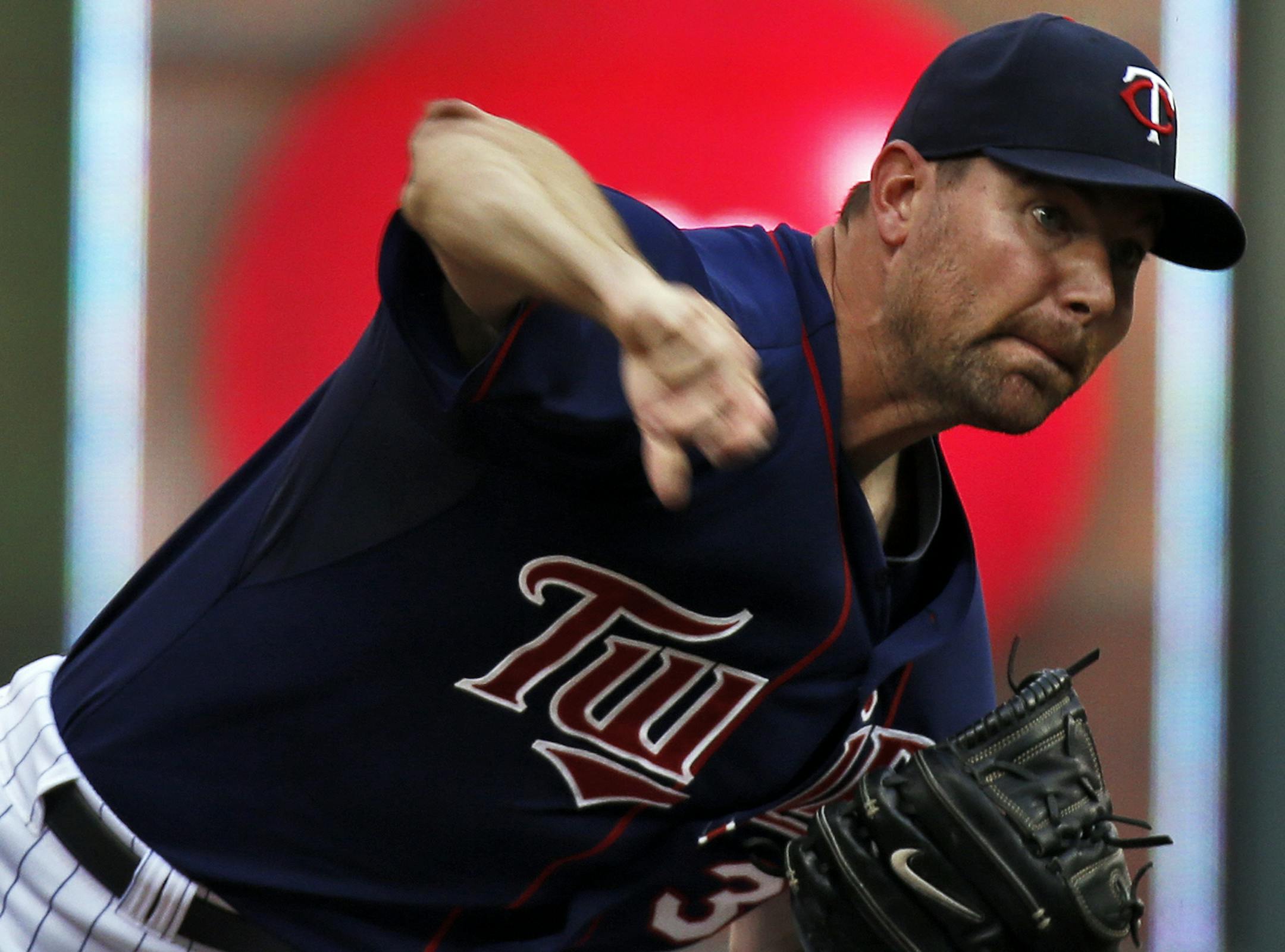 Minnesota Twins vs. Chicago Whitesox. Twins starting pitcher Mike Pelfrey. (MARLIN LEVISON/STARTRIBUNE(mlevison@startribune.com) ORG XMIT: MIN1308152046373282