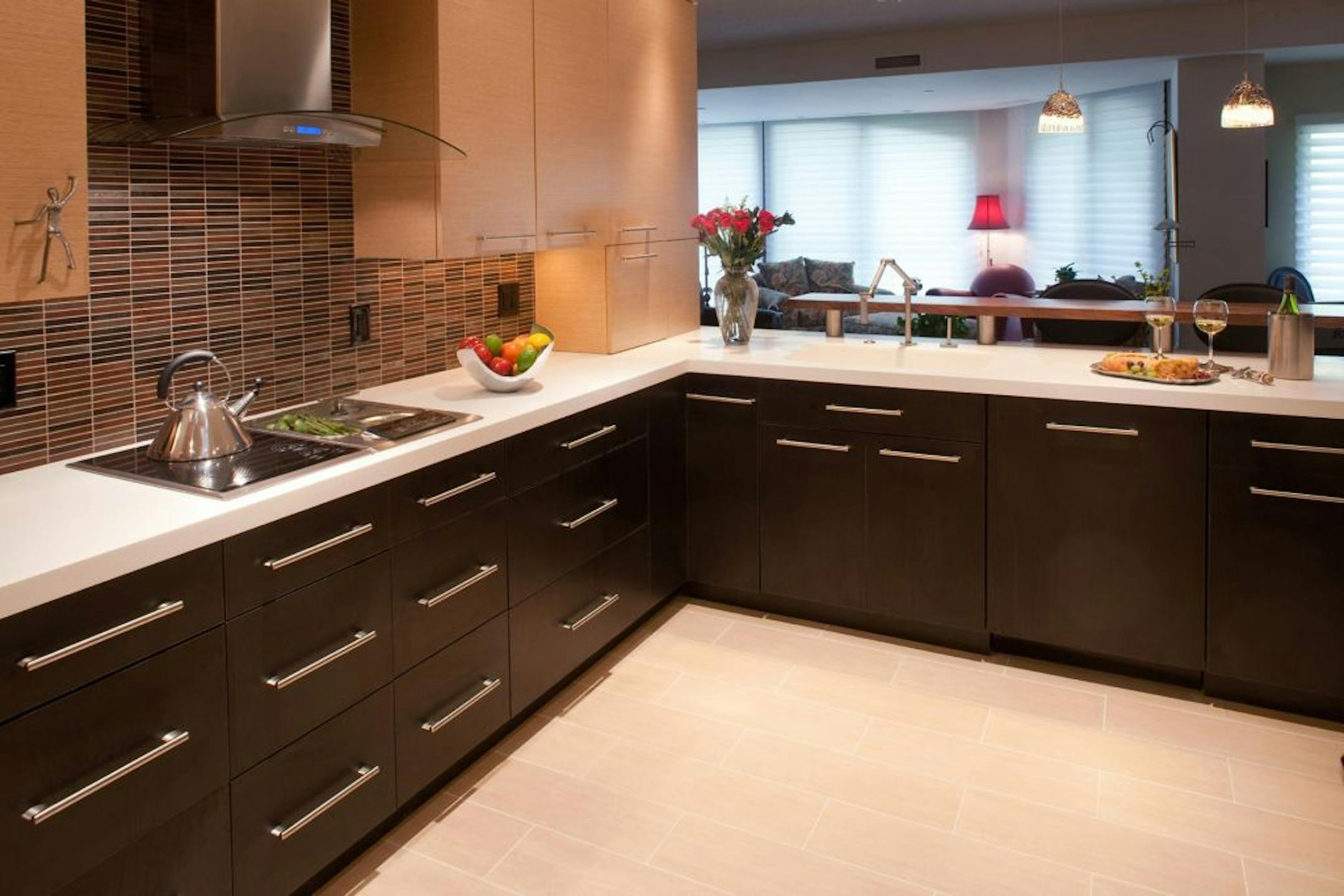 Contemporary-style kitchen.