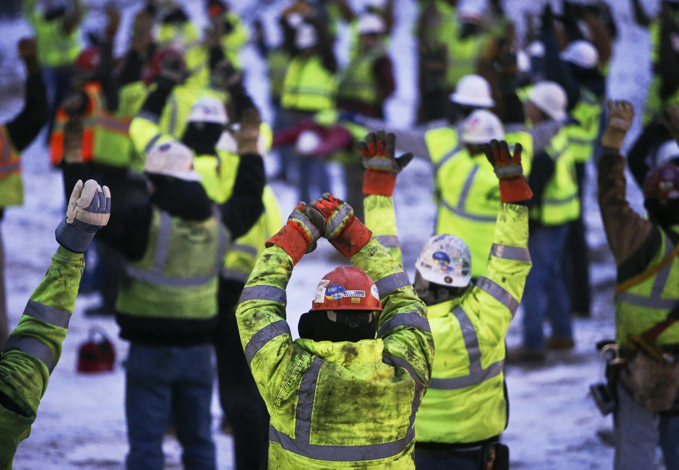 As they do every morning before beginning their shifts, Mortenson Construction workers and subcontract employees who are taking down the Metrodome stretched Wednesday to avoid soft-tissue injuries.