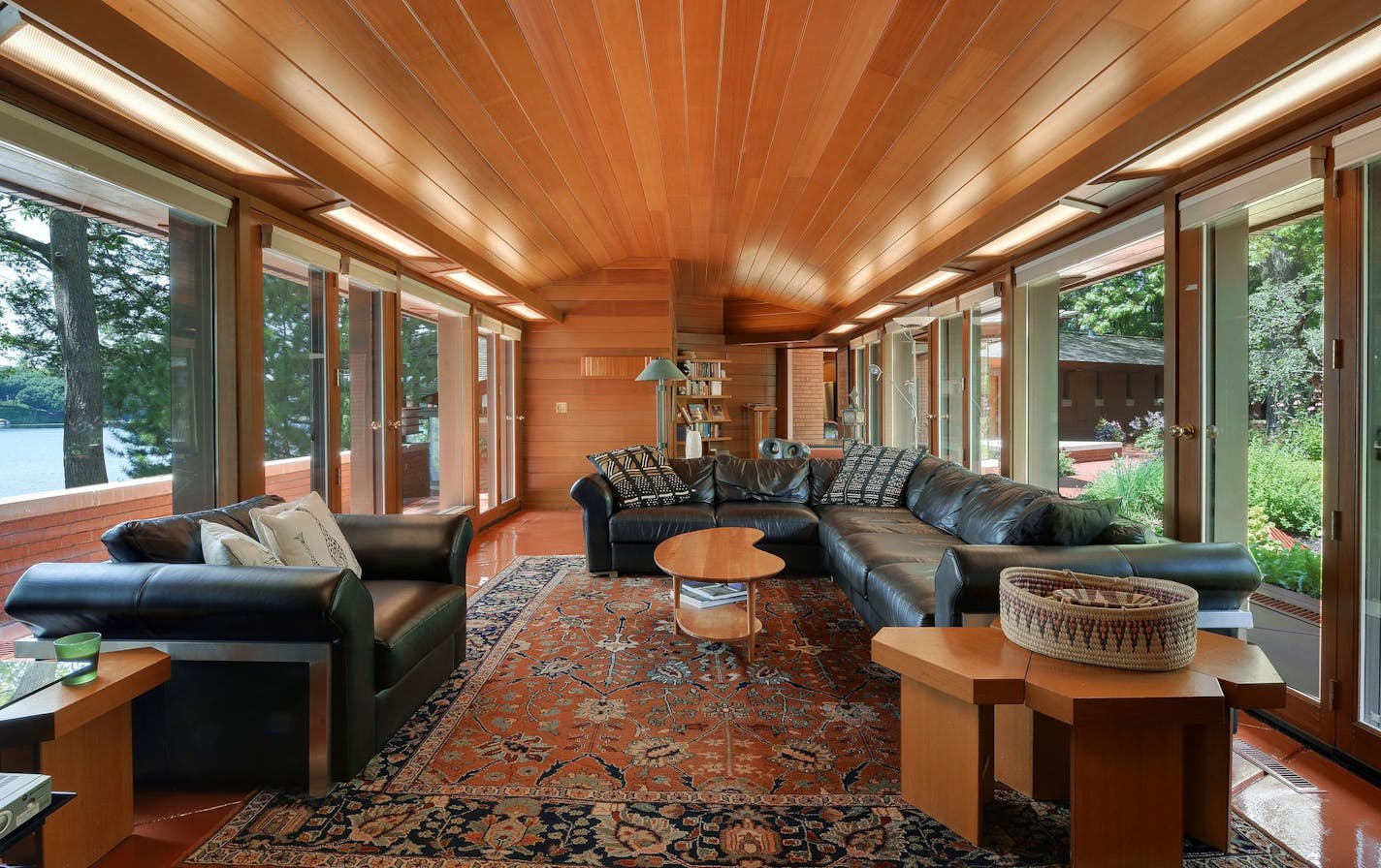 The house was designed to maximize views of the lake. Inside, it features all the hallmarks of the Prairie School style associated with Frank Lloyd Wright.