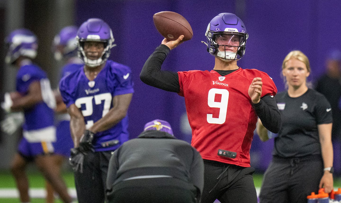 For Vikings rookie QB J.J. McCarthy, the team's summer break won't be a  vacation