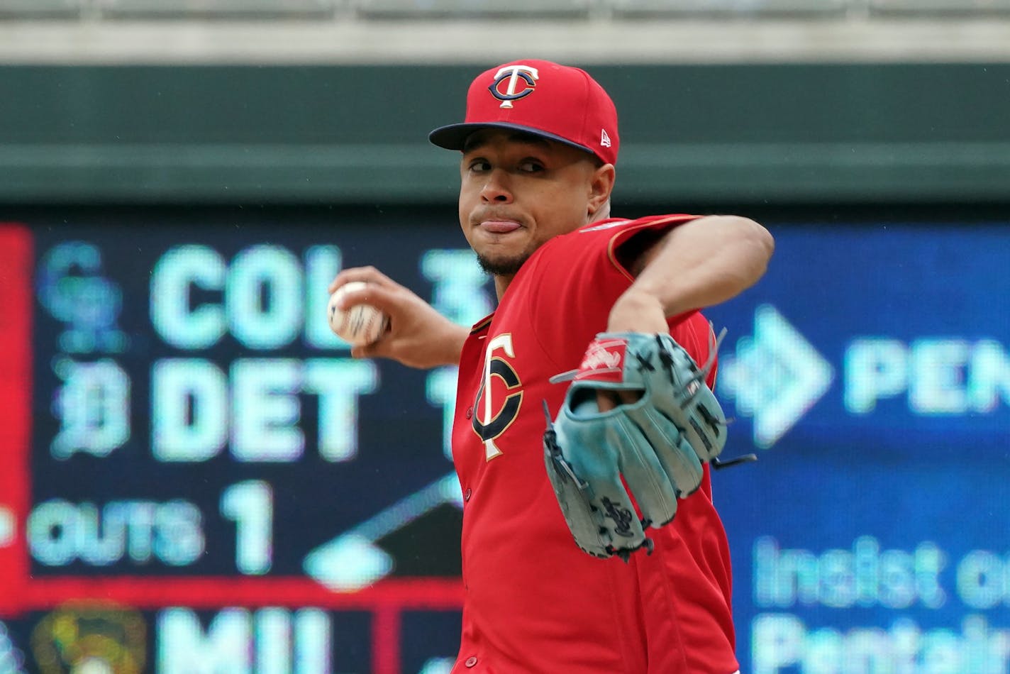 Minnesota Twins pitcher Chris Archer throws against the Chicago White Sox in the first inning of a baseball game, Sunday, April 24, 2022, in Minneapolis. (AP Photo/Jim Mone)