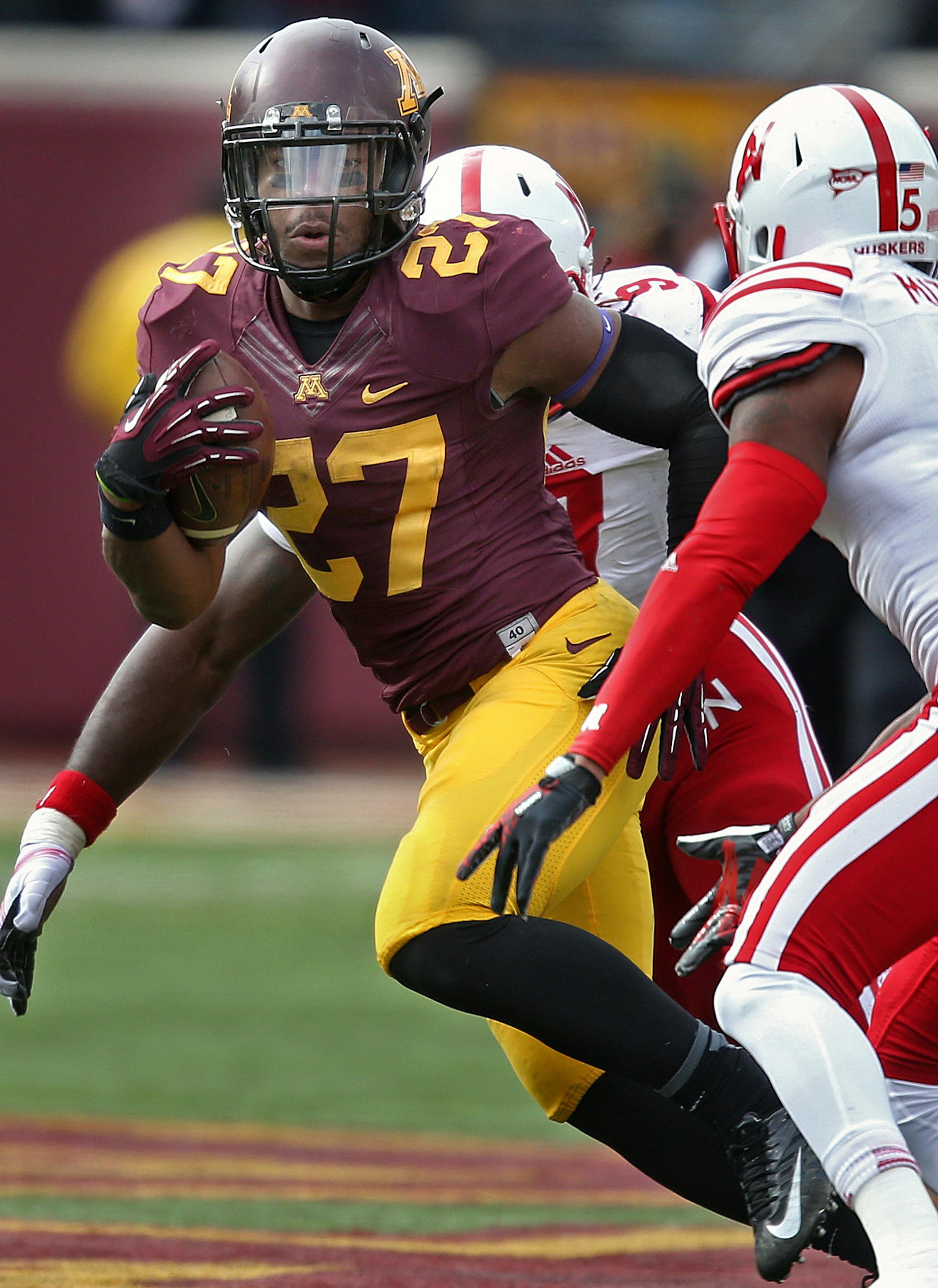 Minnesota running back David Cobb eluded Nebraska defenders in the second half.]JIM GEHRZ ‚Ä¢ jgehrz@startribune.com Minneapolis, MN / Oct 27, 2013, 11:00 AM BACKGROUND INFORMATION- The Minnesota Golden Gopher football team played the Nebraska Cornhuskers at TCF Bank Stadium. Minnesota won, 34-23.