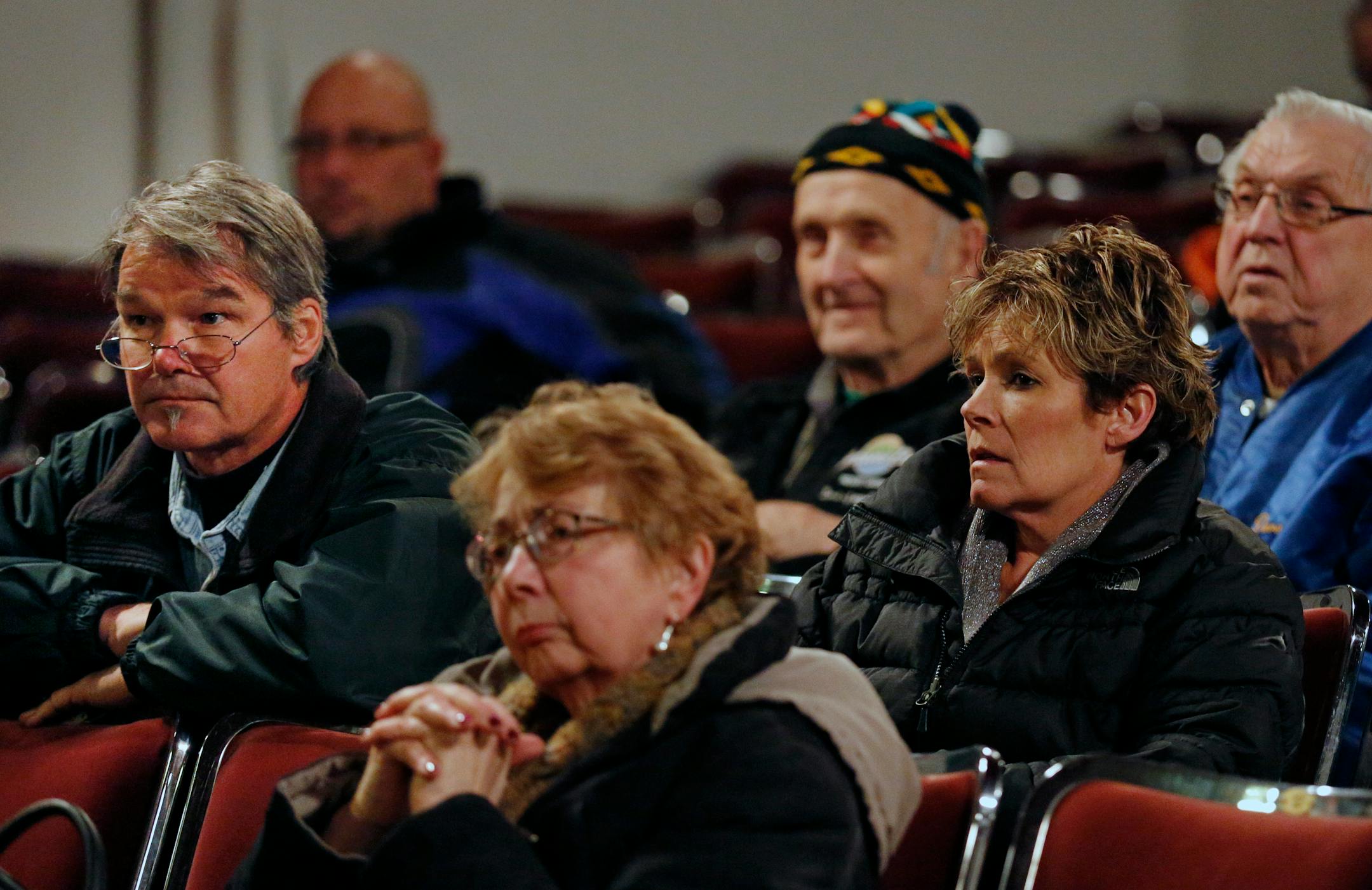 Miners, retired miners, union officials, local leaders and industry representatives gathered at the Hibbing Memorial Building to hear the final report on a $5M multi-year study of taconite dust and mesothelioma, a deadly cancer that has stricken more than 80 iron miners over 20 years. BRIAN PETERSON • brian.peterson@startribune.com Hibbing, MN 12/01/14