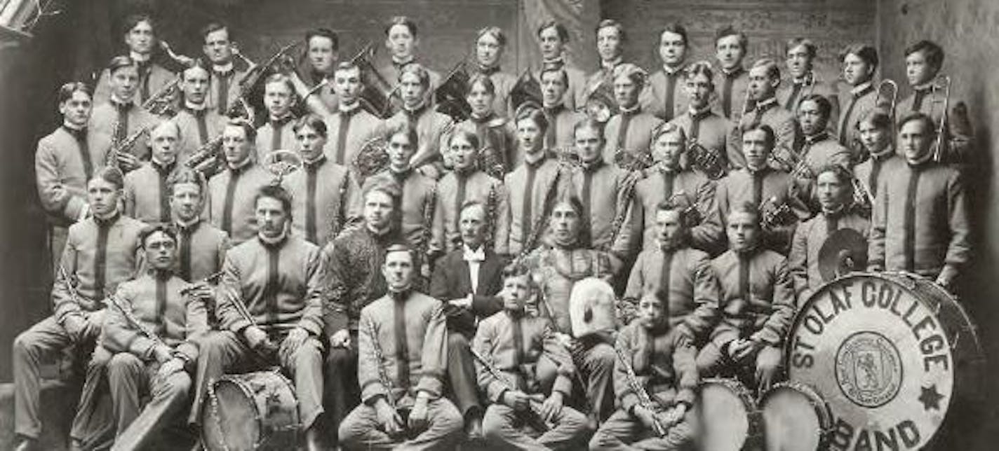 The St. Olaf Band was led by F. Melius Christiansen (second row, third from left).