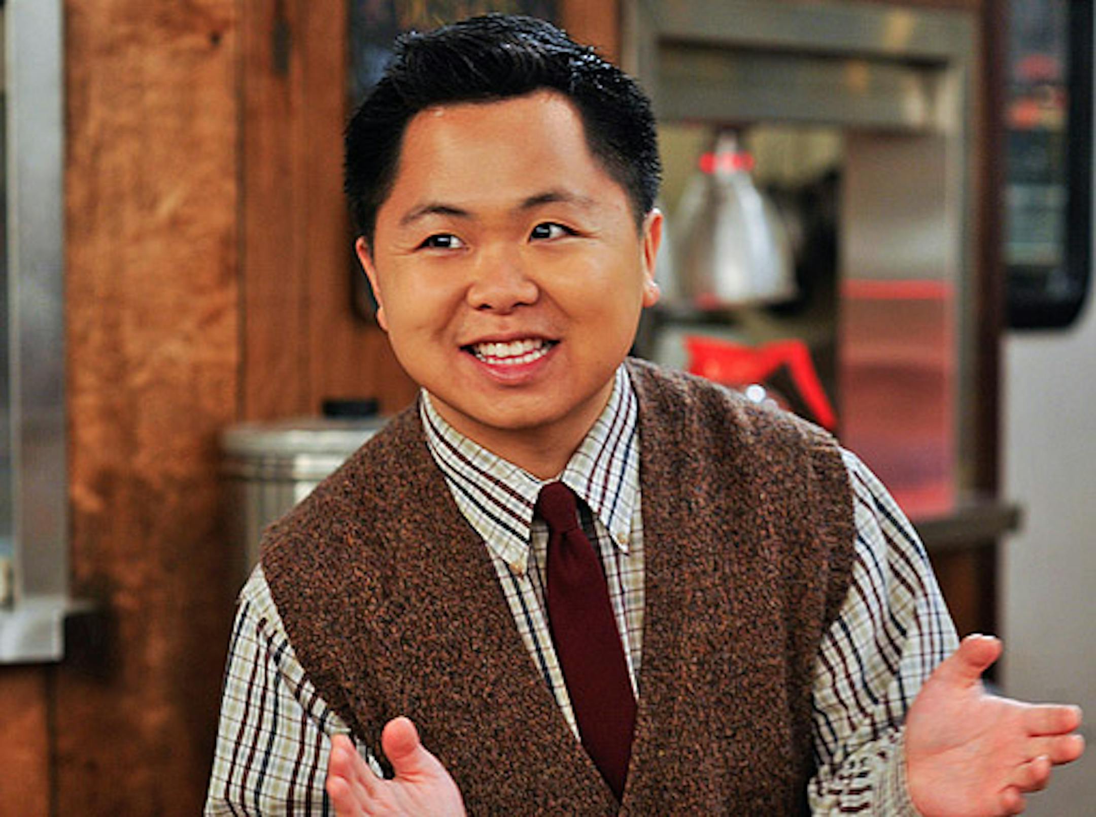 Matthew Moy as Han Lee on "2 Broke Girls."
