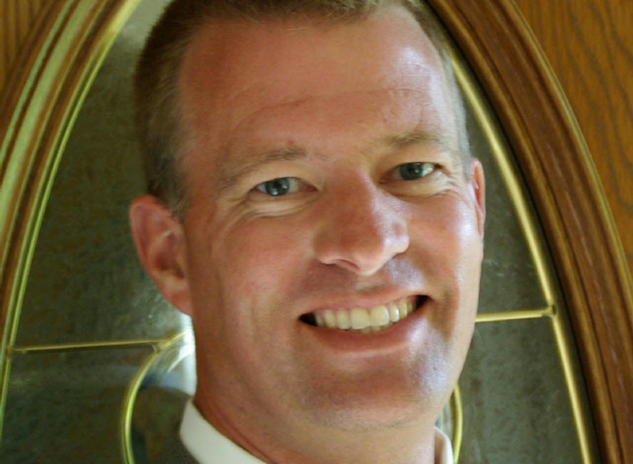 odd Larson; Farmington Mayor