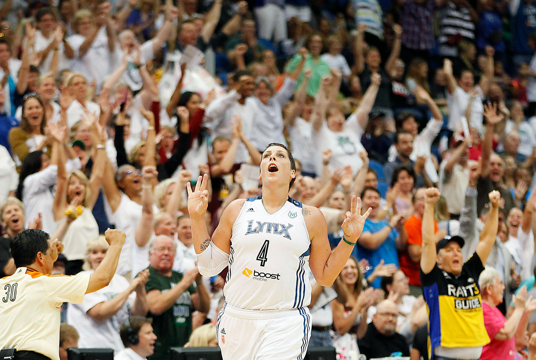 Janel McCarville and the Lynx are closing in on the top seed in the Western Conference.