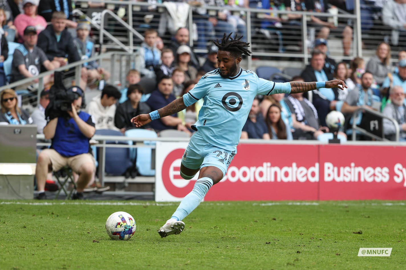 Minnesota United's Bongokuhle Hlongwane (21) kicked the ball in the second half against the Chicago Fire during an MLS game on Saturday, April 23, 2022, at Allianz Field in St. Paul, Minn. (courtesy of Minnesota United)